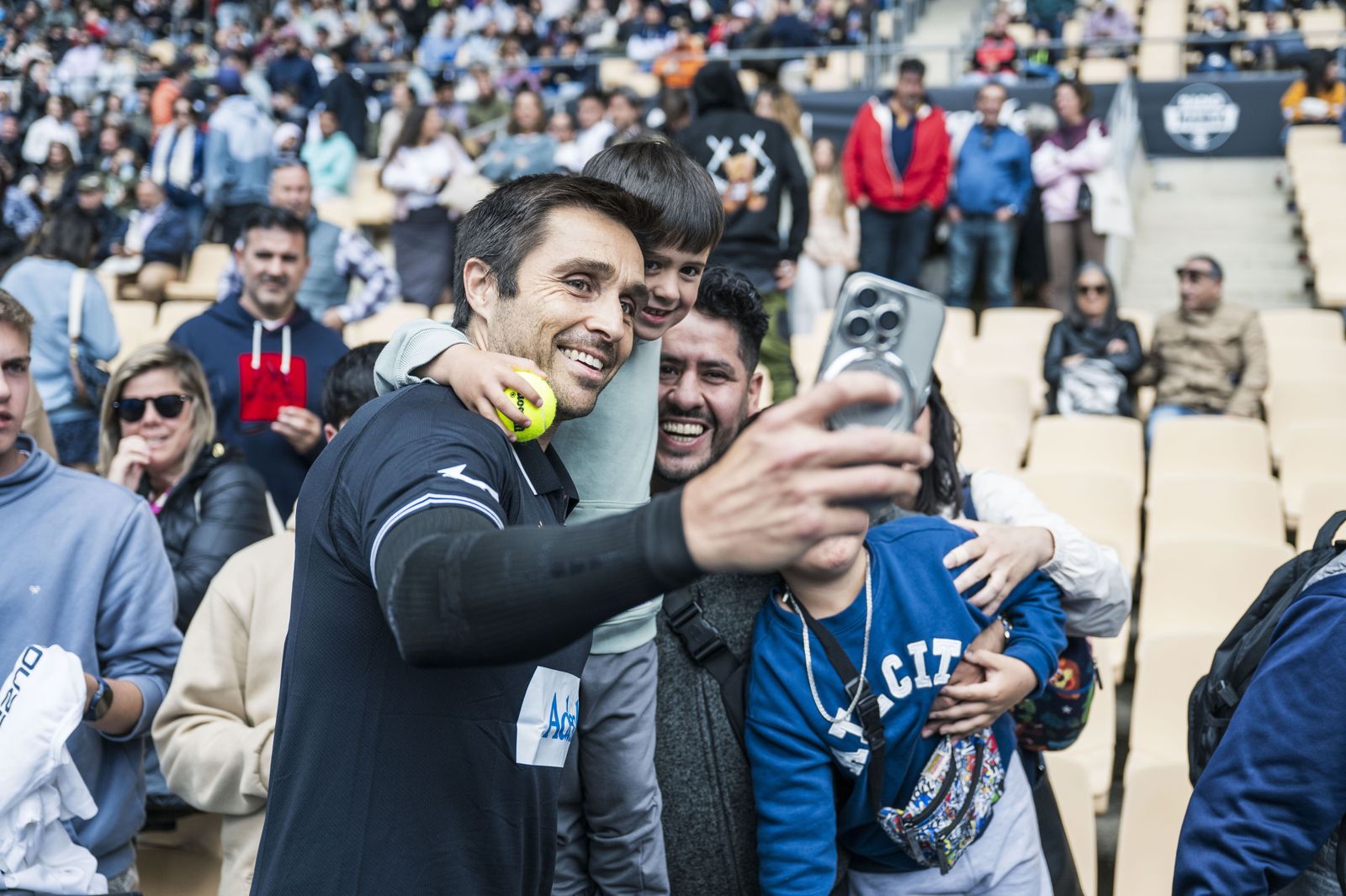 Las mejores fotos de la segunda jornada del pádel en el Estadio de la Cartuja
