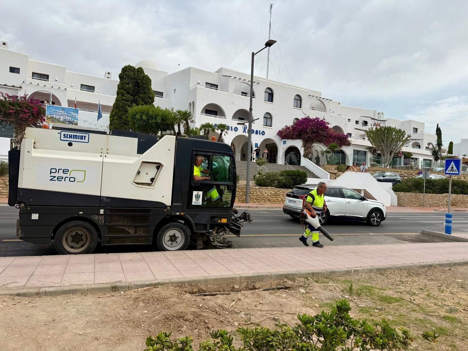 La ciudad quintuplica su población en temporada alta turística