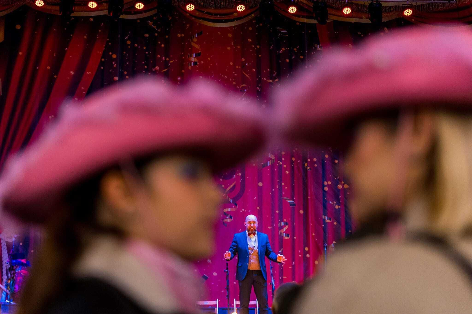La noche de coros (y otras agrupaciones) en el Carnaval de San Fernando, en imágenes.