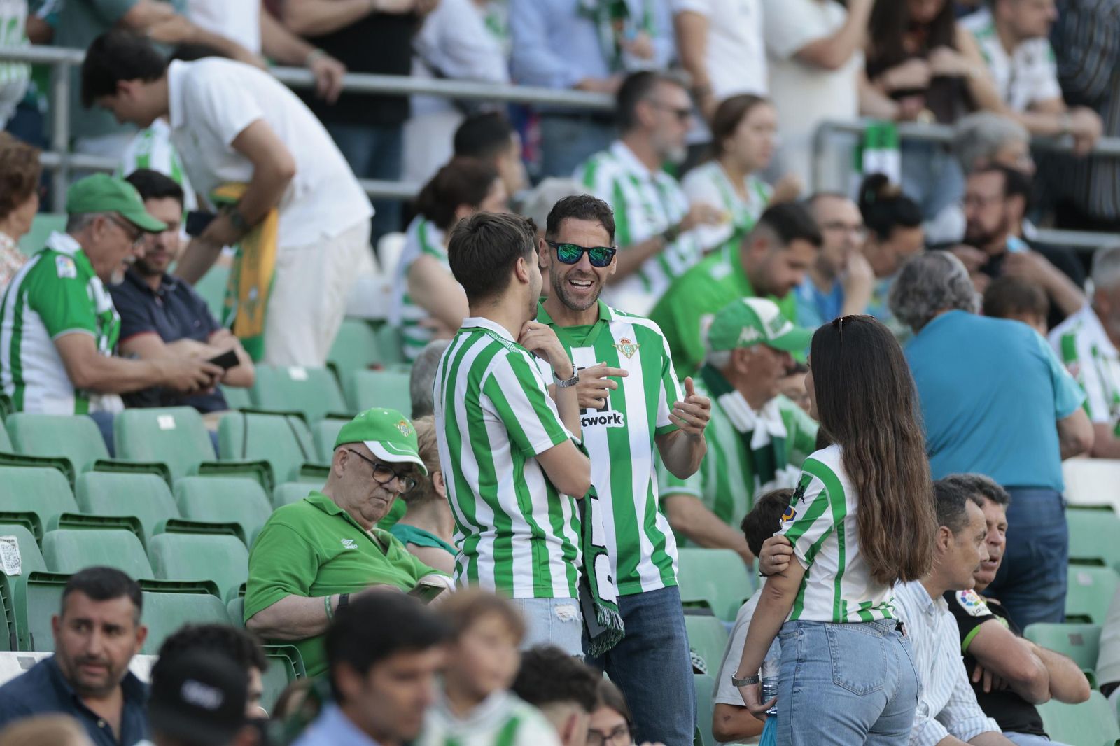 Búscate en las fotos del Betis - Valencia