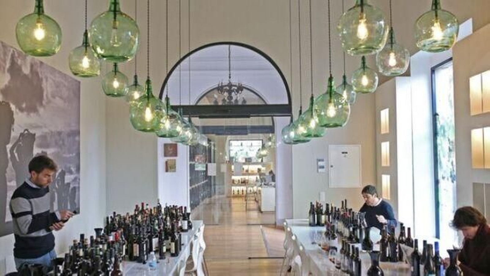 El equipo de catas de Guía Peñín, en su última visita a Jerez.