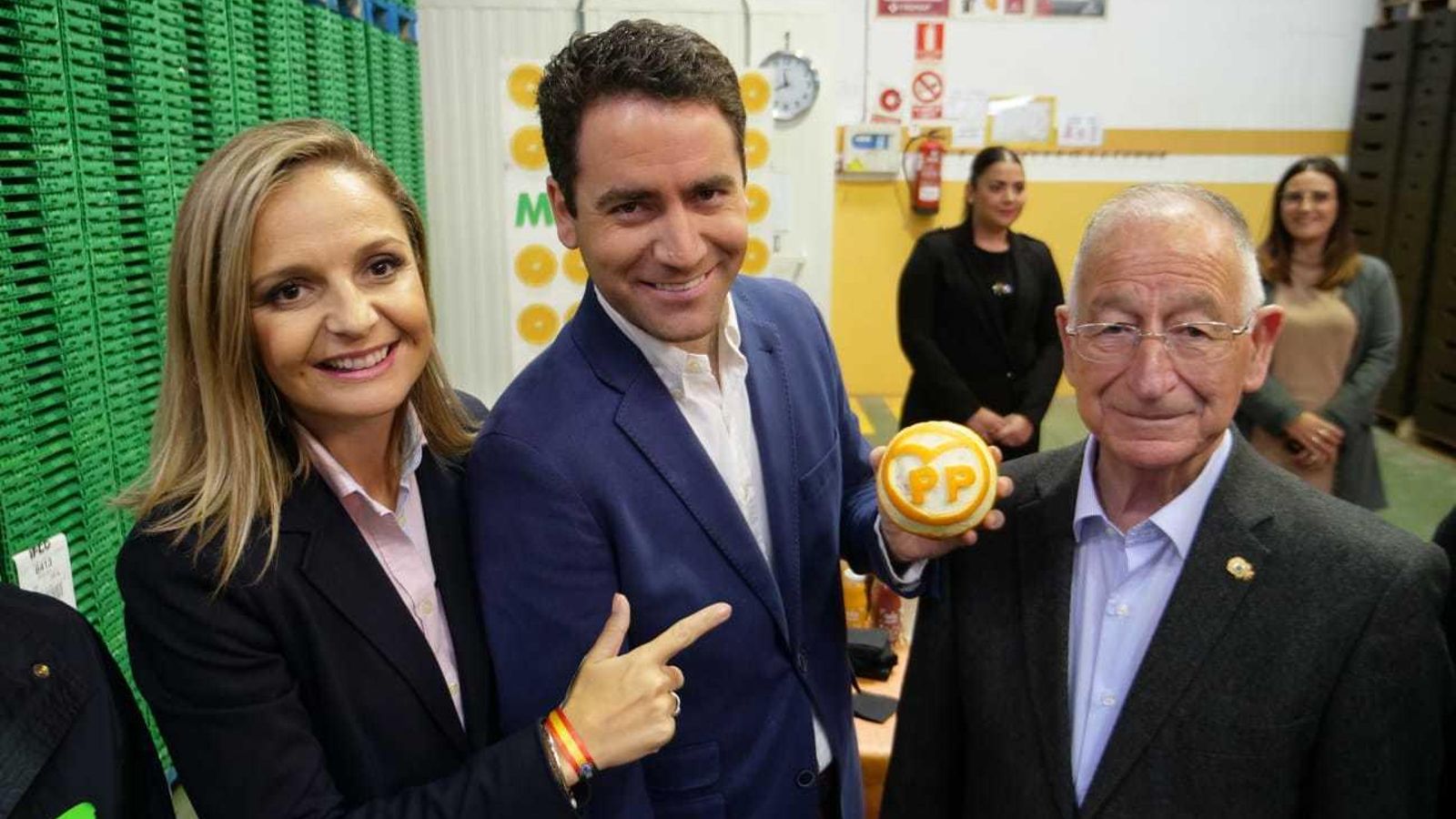 La candidata con el secretario general del PP