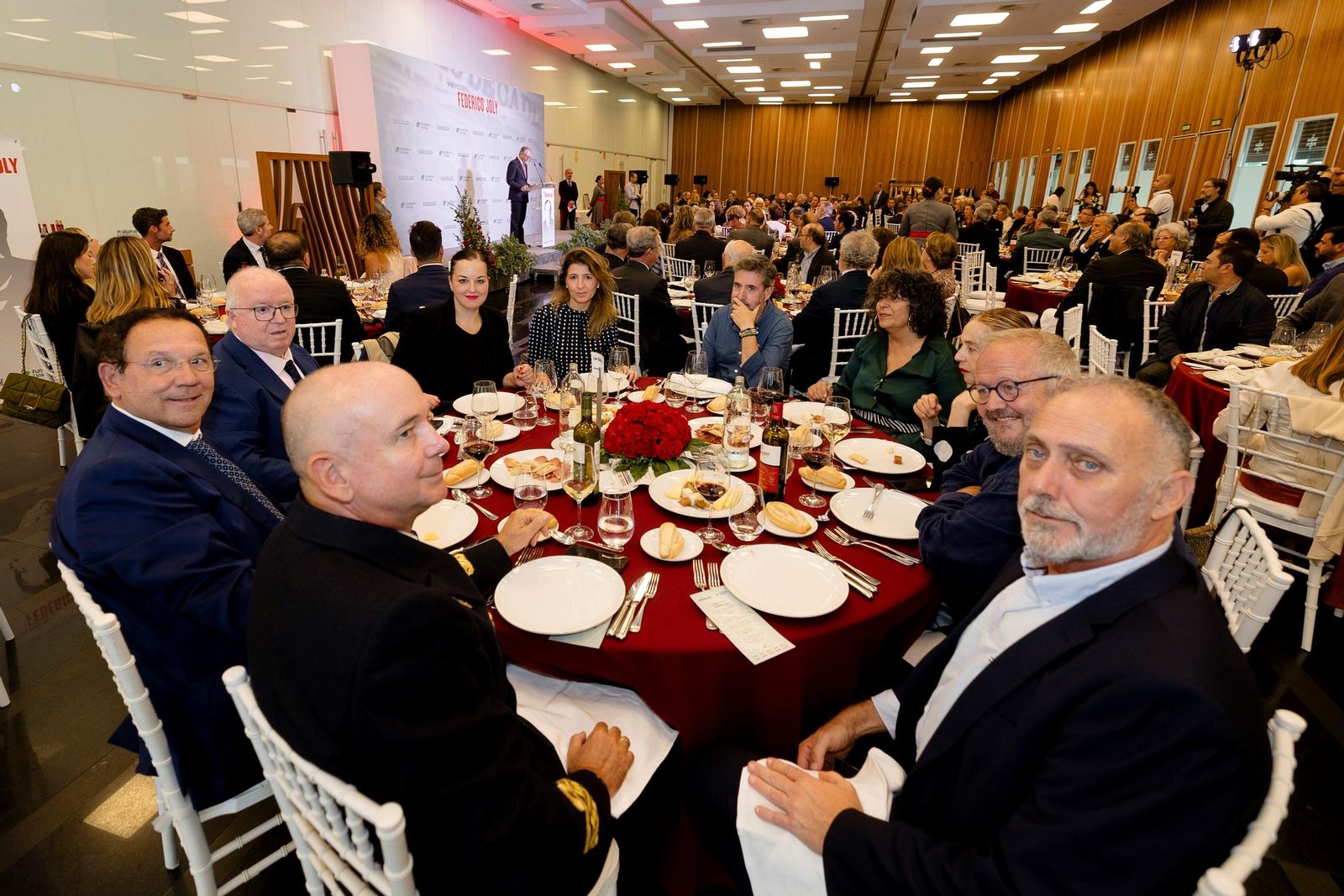 Las imágenes de la entrega del VIII Premio Federico Joly a Sara Baras en Cádiz