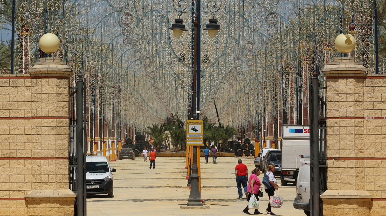El montaje de la Feria de Jerez va a buen ritmo