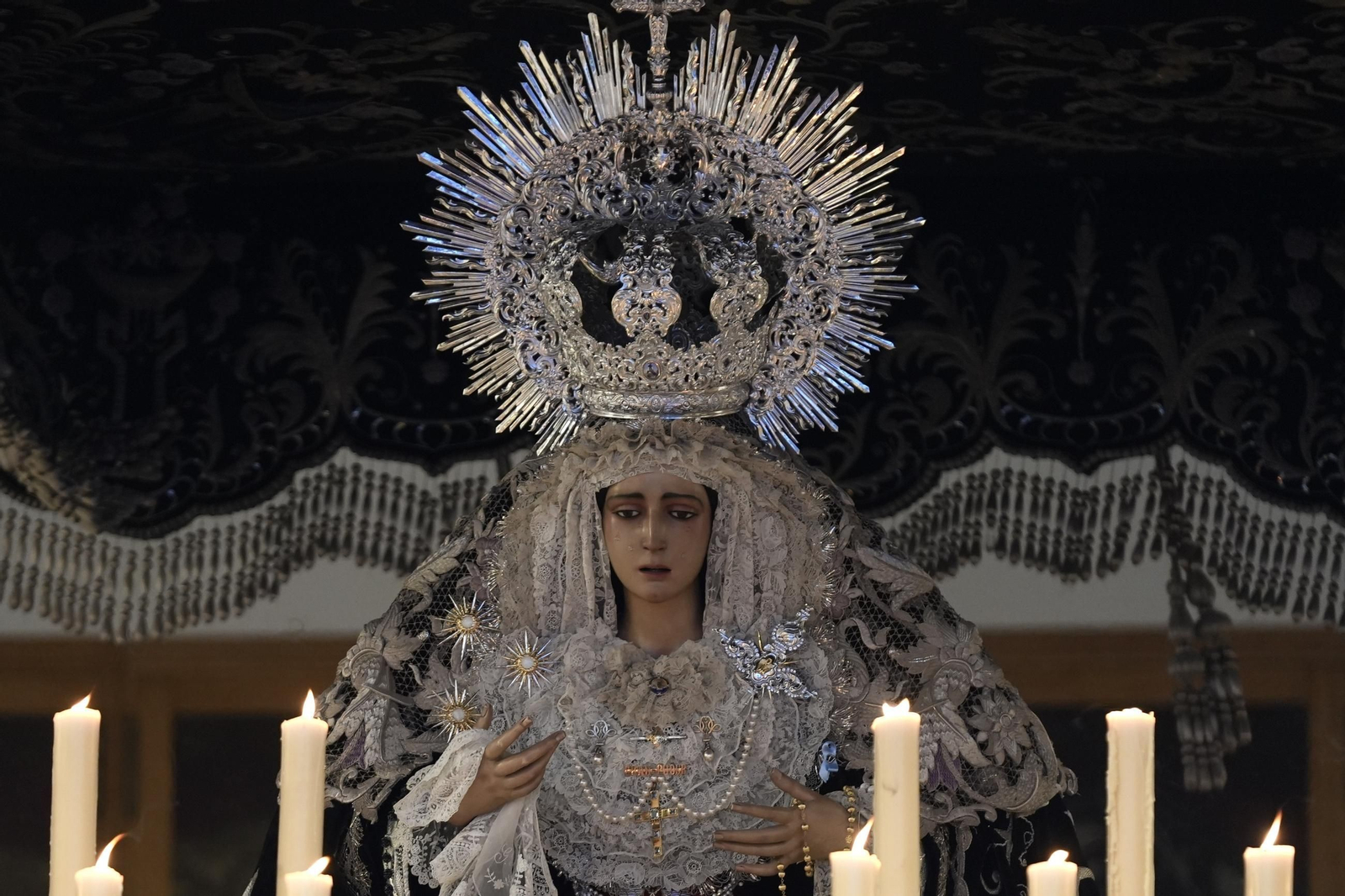 Misericordia en el Jueves Santo de Málaga, en imágenes