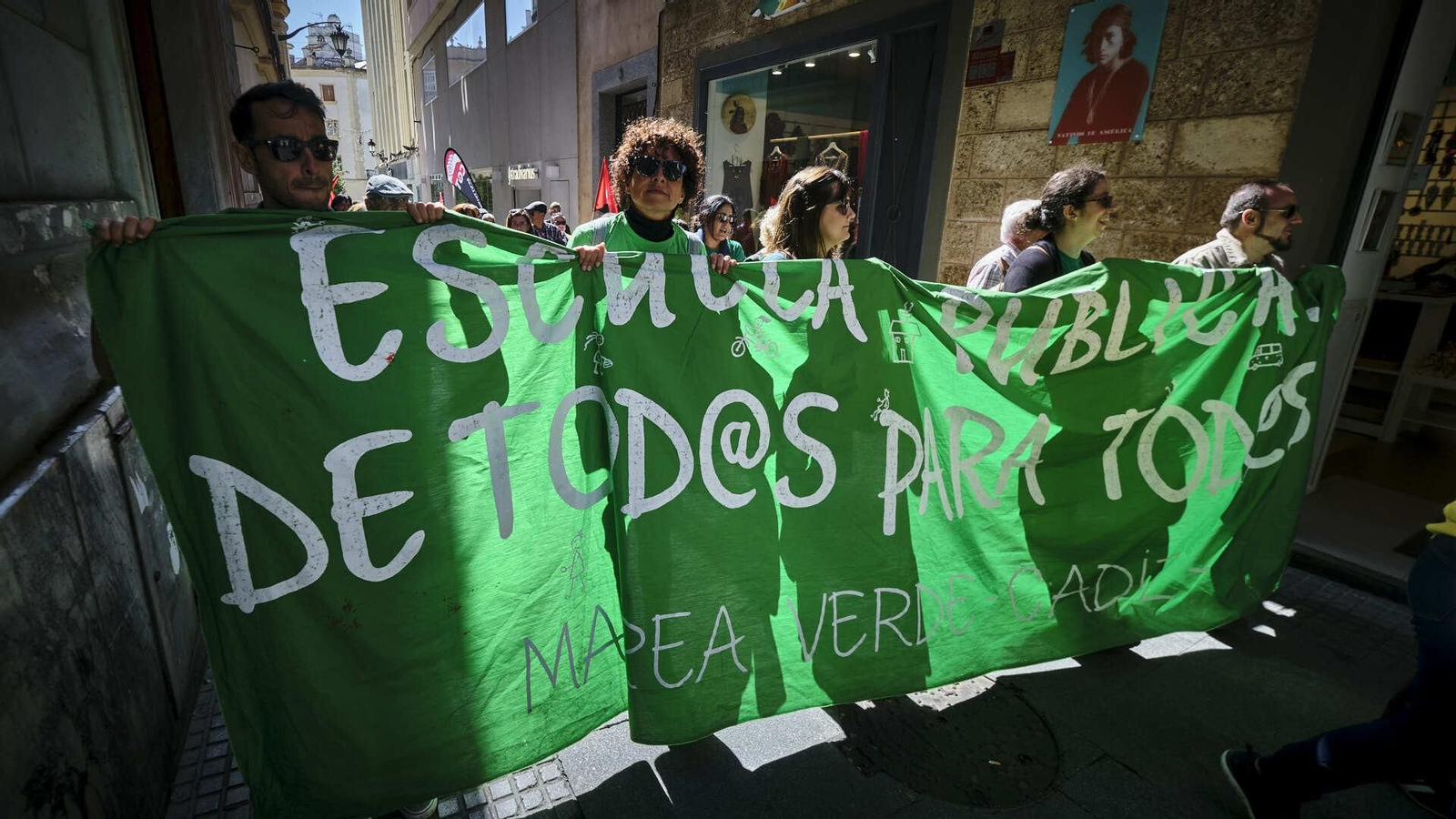 Manifestación contra la enseñanza concertada