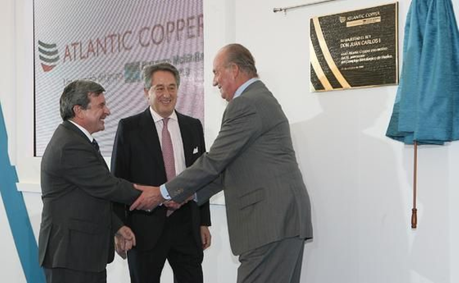 EL Rey conmemora el 40 aniversario de la metalúrgica Atlantic Copper. / Espínola