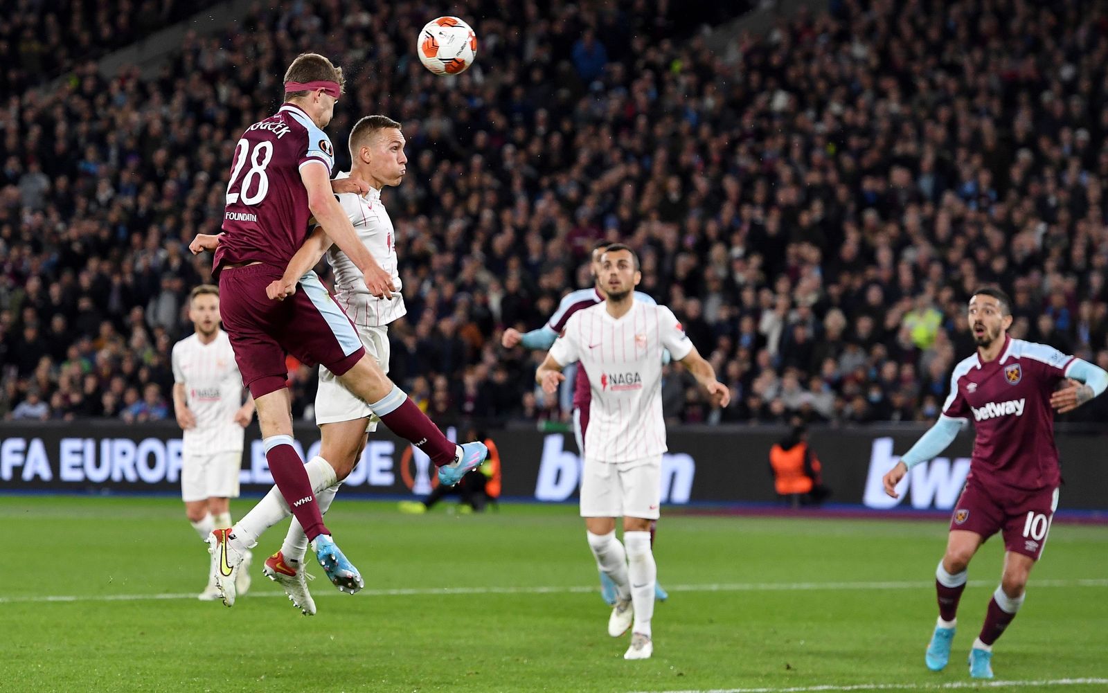 Las imágenes del West Ham - Sevilla