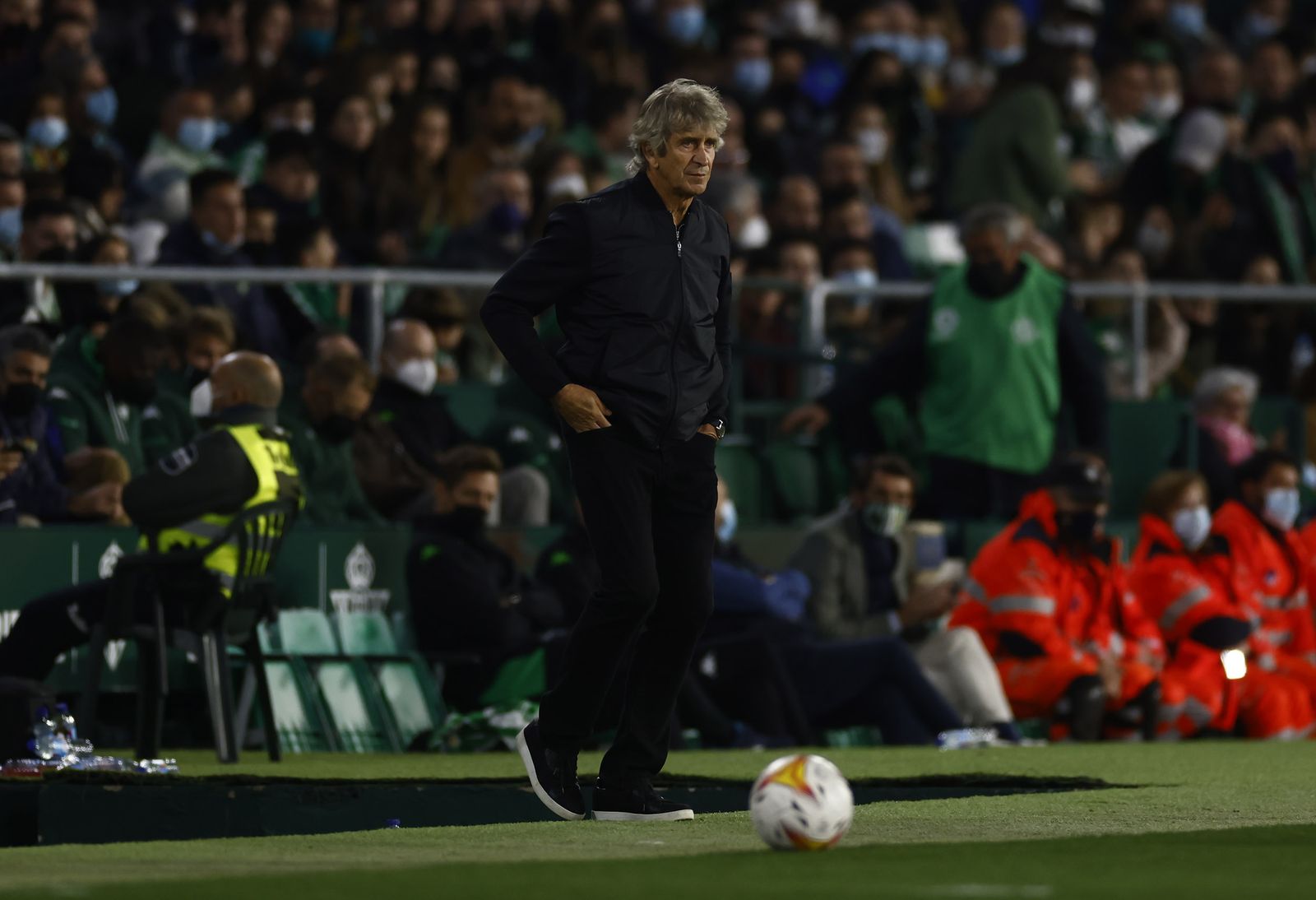 Manuel Pellegrini, en un momento del partido ante el Villarreal.