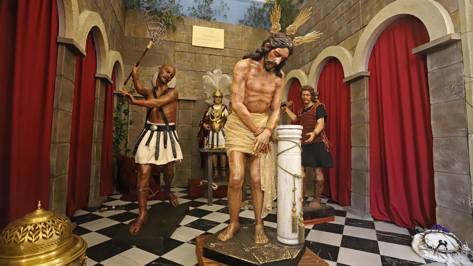 Fotos del Lunes Santo en Algeciras: La Columna