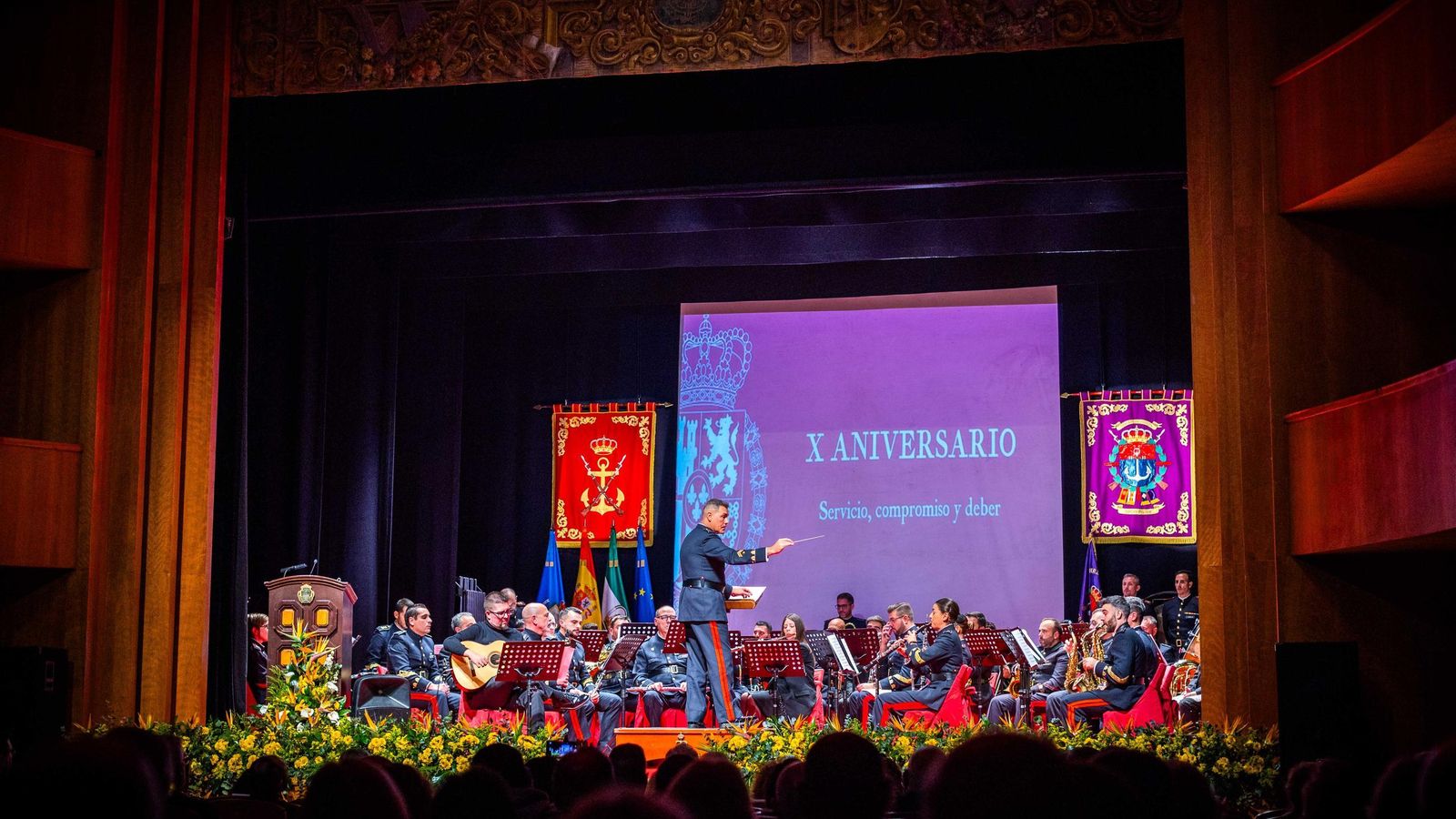 Homenaje al Rey en forma de concierto: la banda de Tercio Sur conmemora el X aniversario del reinado de Felipe VI Homenaje al Rey en forma de concierto: la banda de Tercio Sur conmemora el X aniversario del reinado de Felipe VI