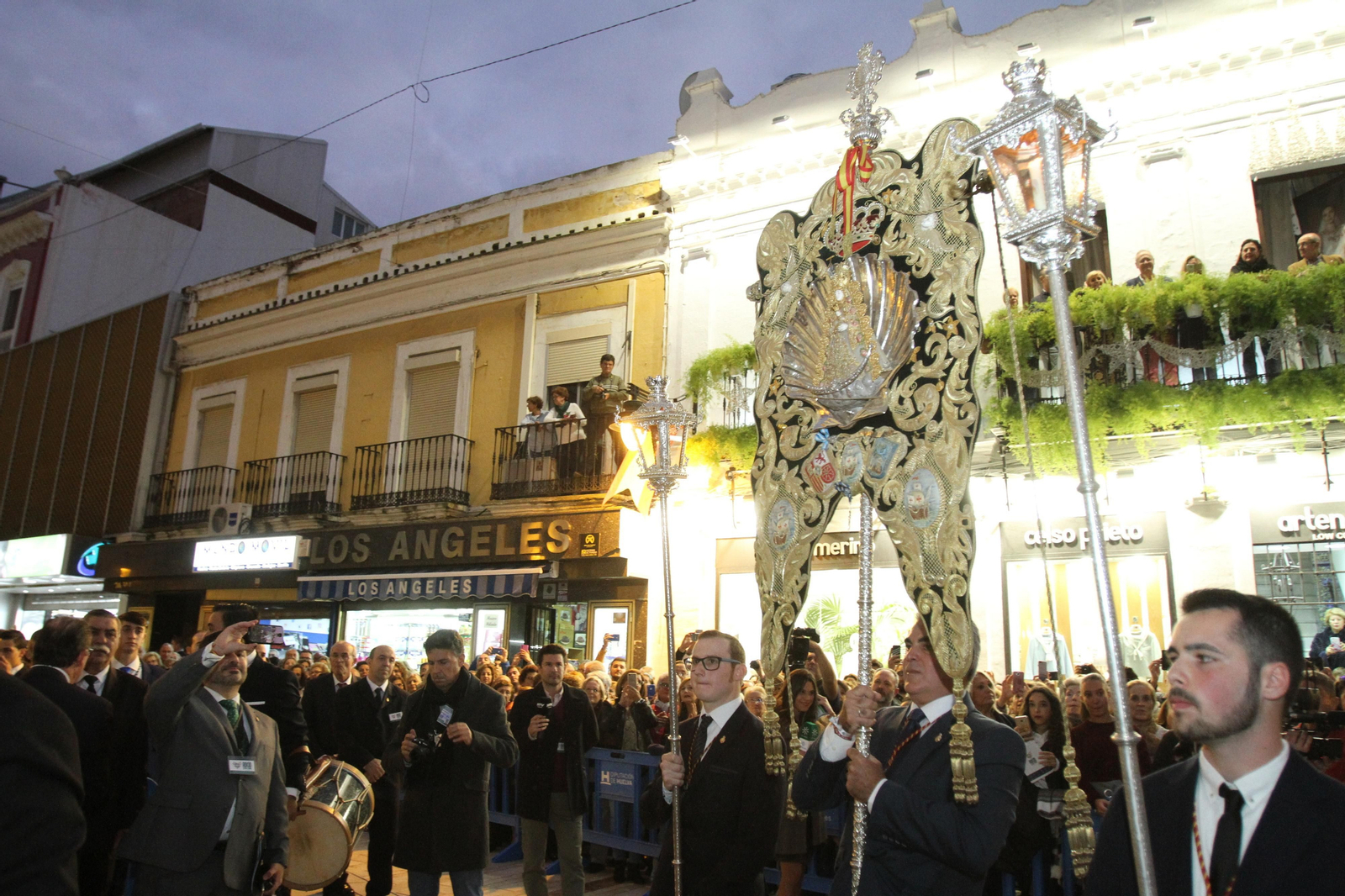 Imágenes del Recorrido del Rosario Glorioso de La Magna Rociera
