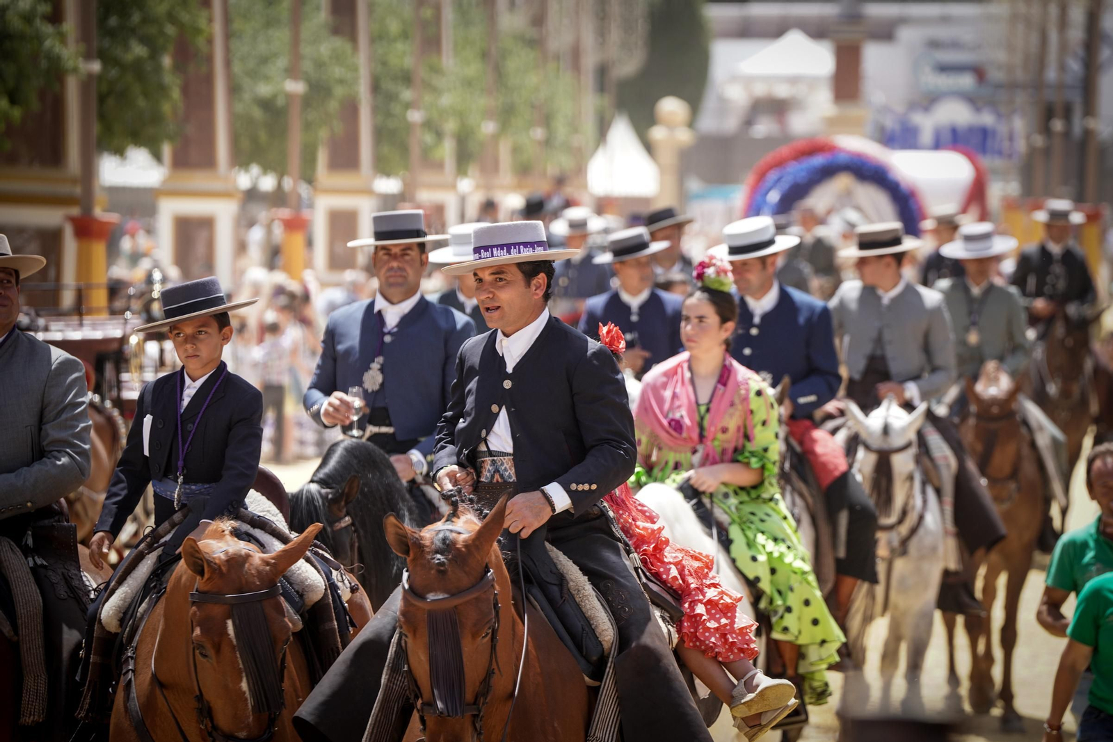 Imágenes de la Hermandad del Rocío en el Real de la Feria