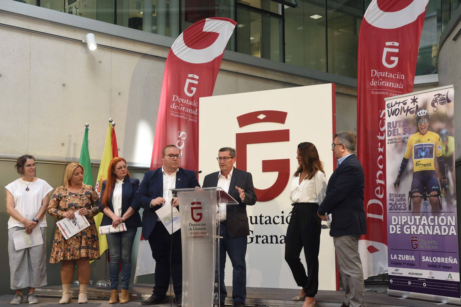 Momento de la presentación de la Vuelta Ciclista a Andalucía femenina.