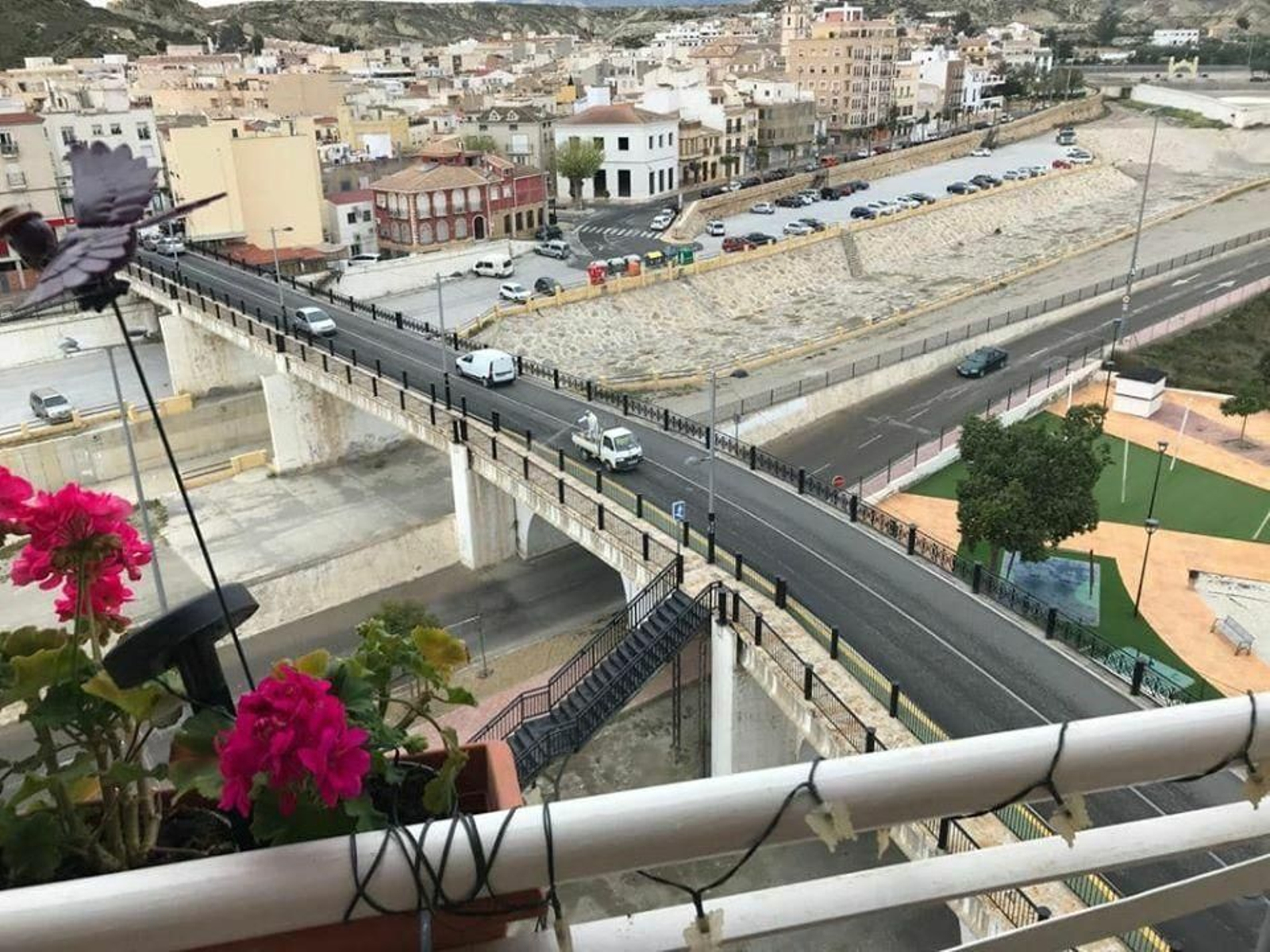 Limpieza y desinfección en calzadas de Albox