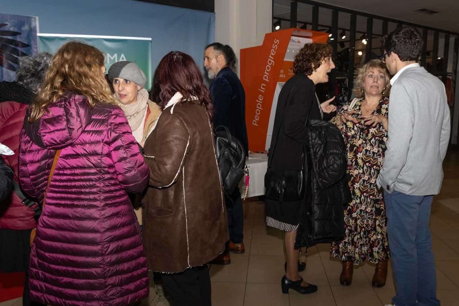 Estreno de la película 'La sombra del quebrantahuesos', de Luisje Moyano