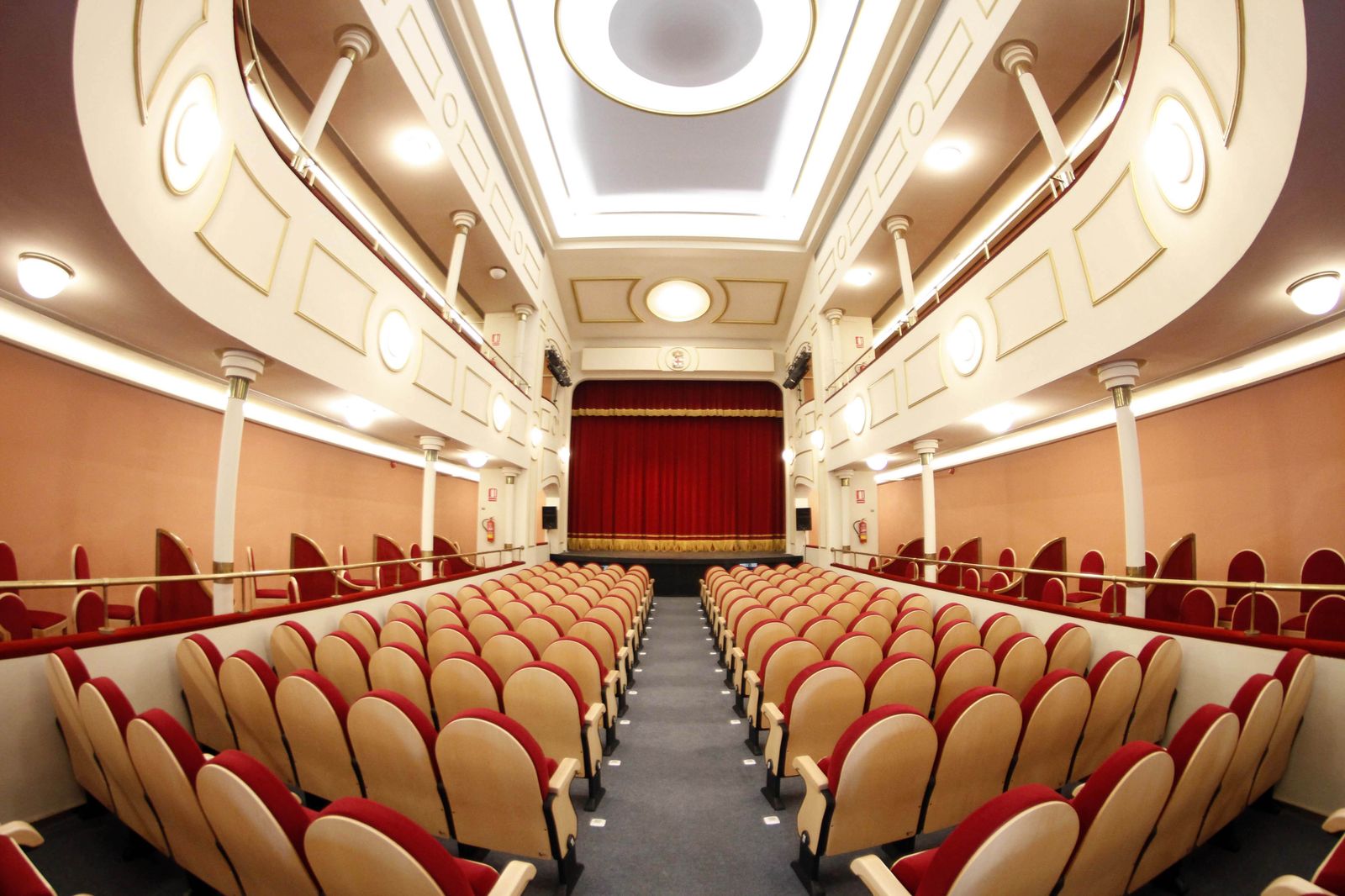 Los teatros de la Almería burguesa