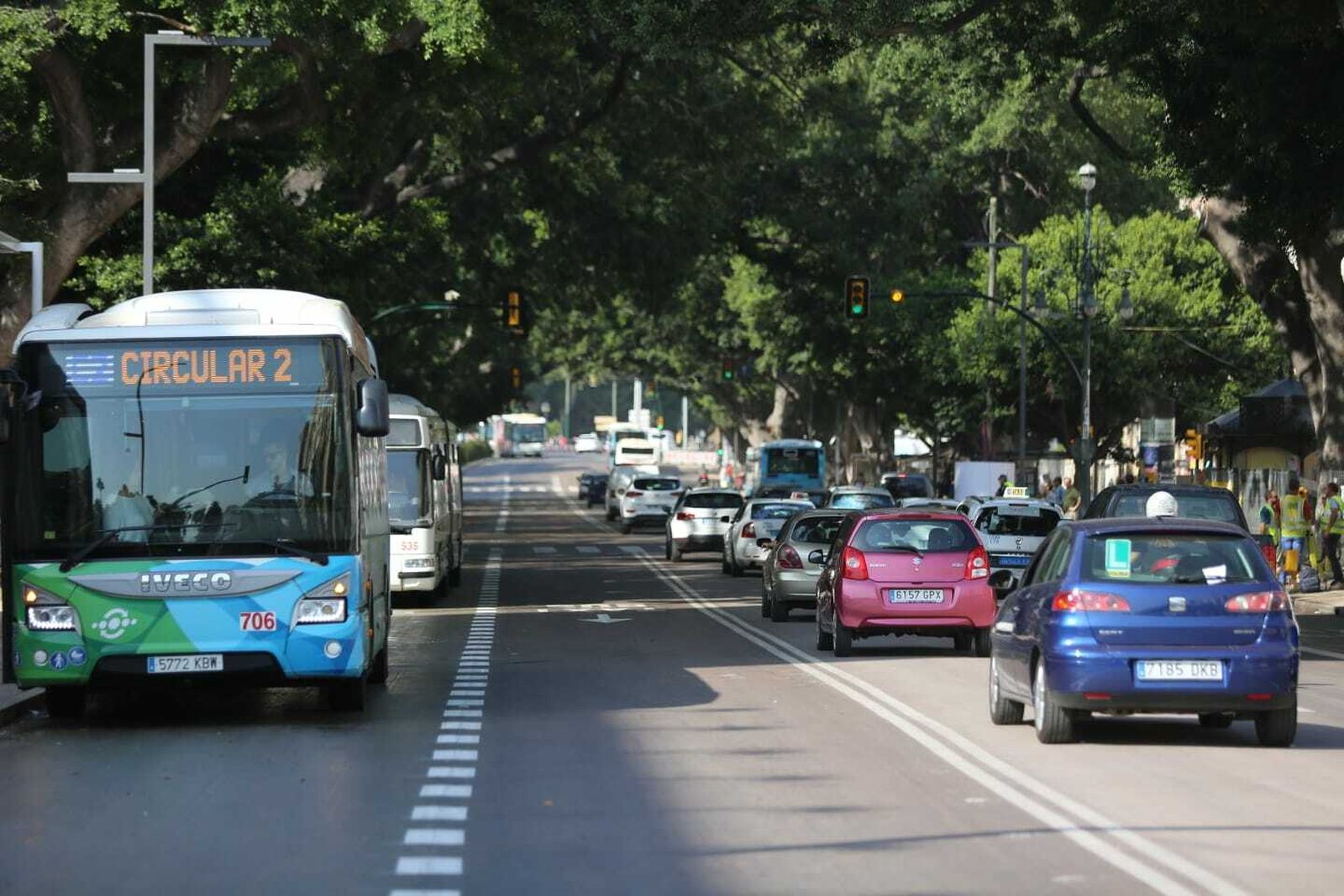 La Alameda principal vuelve a acoger tráfico privado