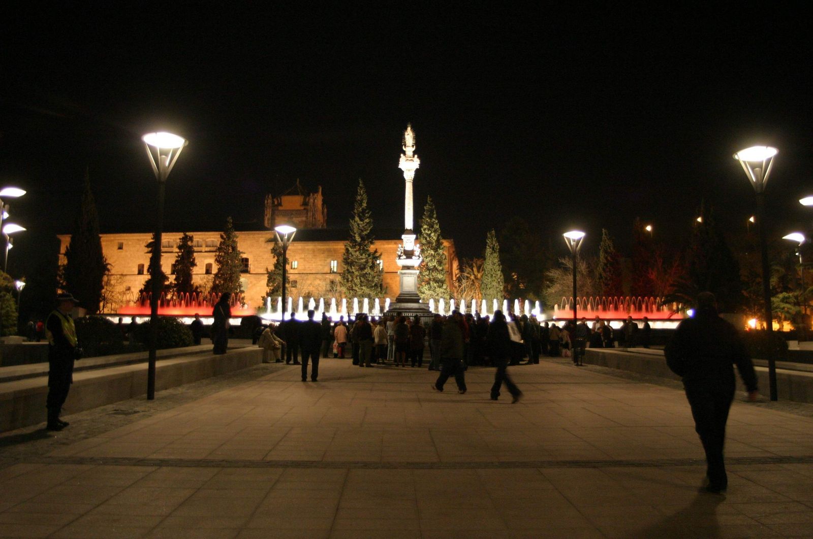 Imagen nocturna de los Jardines del Triunfo, donde habrían ocurrido los hechos