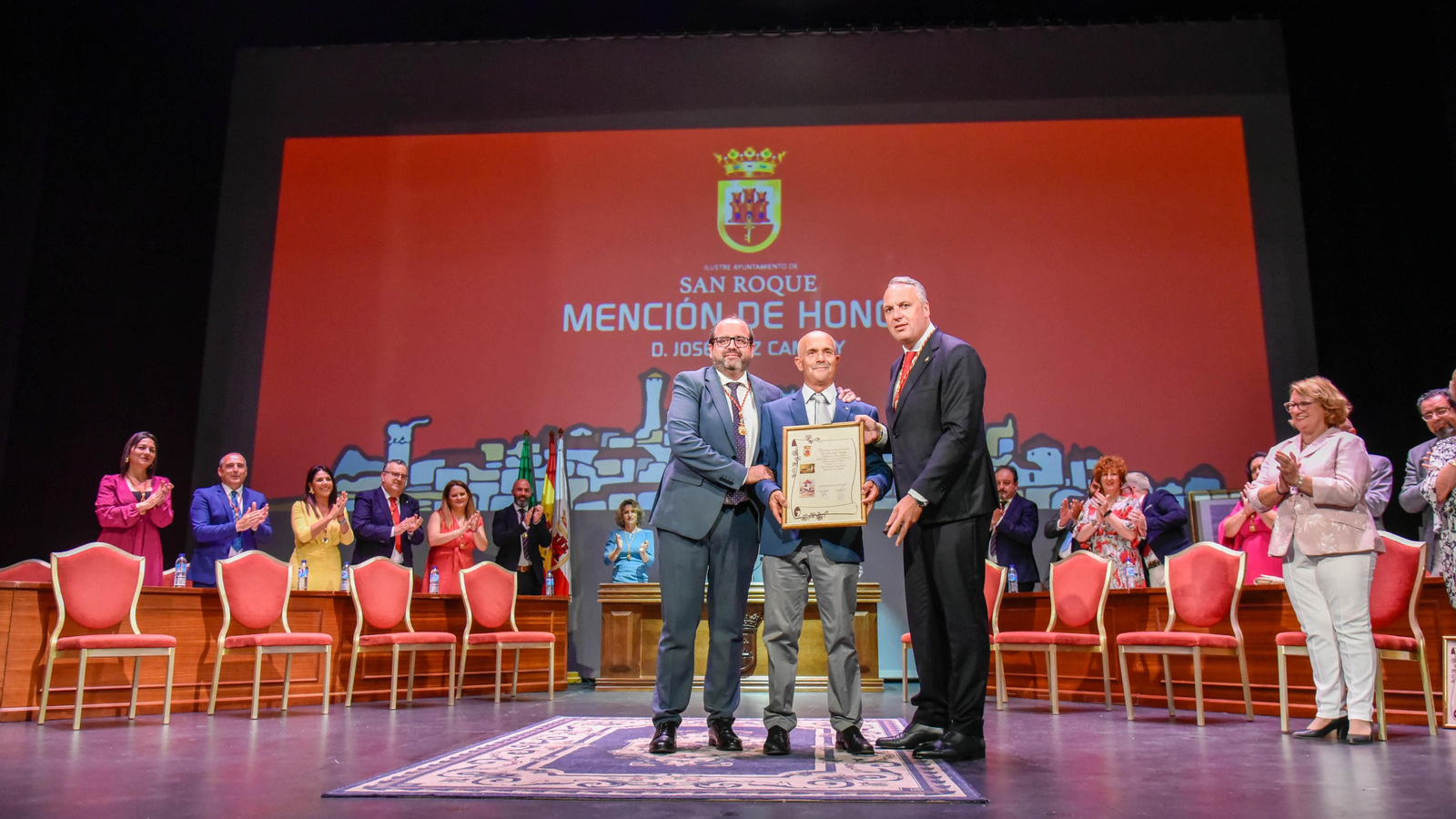 Pleno y entrega de reconocimientos por el 316 aniversario de San Roque"