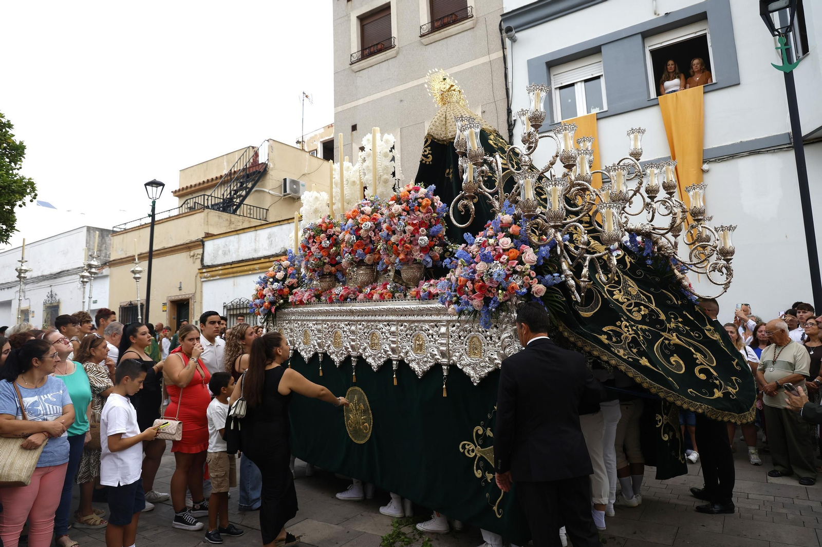 Las fotos de la peregrinación extraordinaria de la Esperanza de Algeciras a la iglesia de la Palma