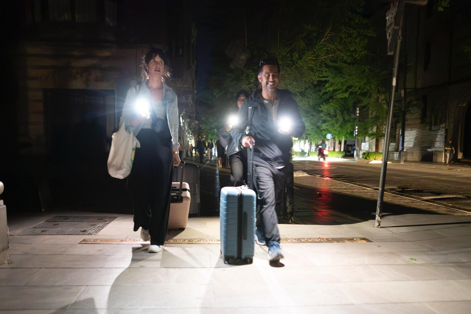 Apagón en Granada: las fotos de la noche más oscura