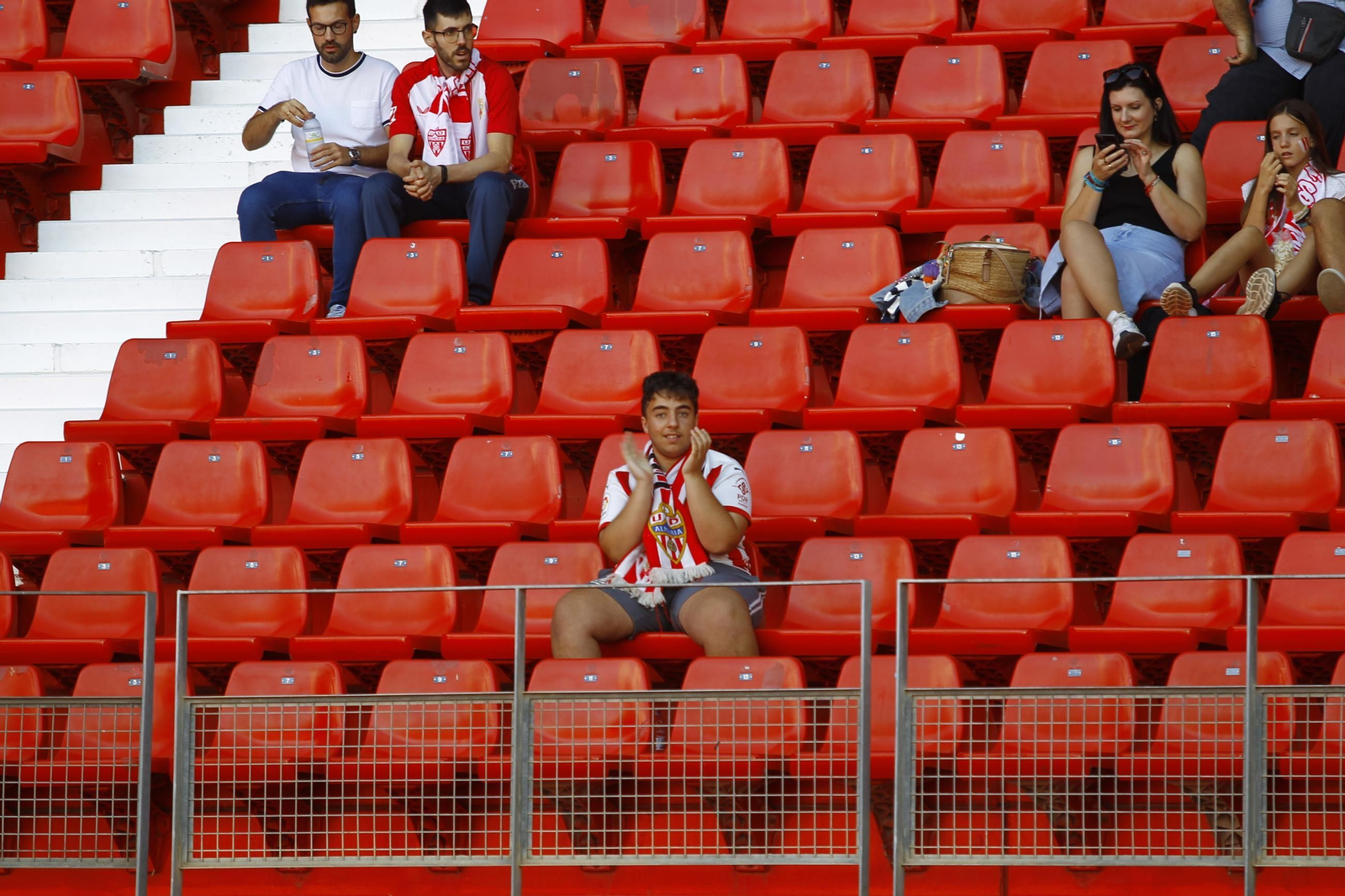 Búscate en el partido U.D. Almería-Real Burgos