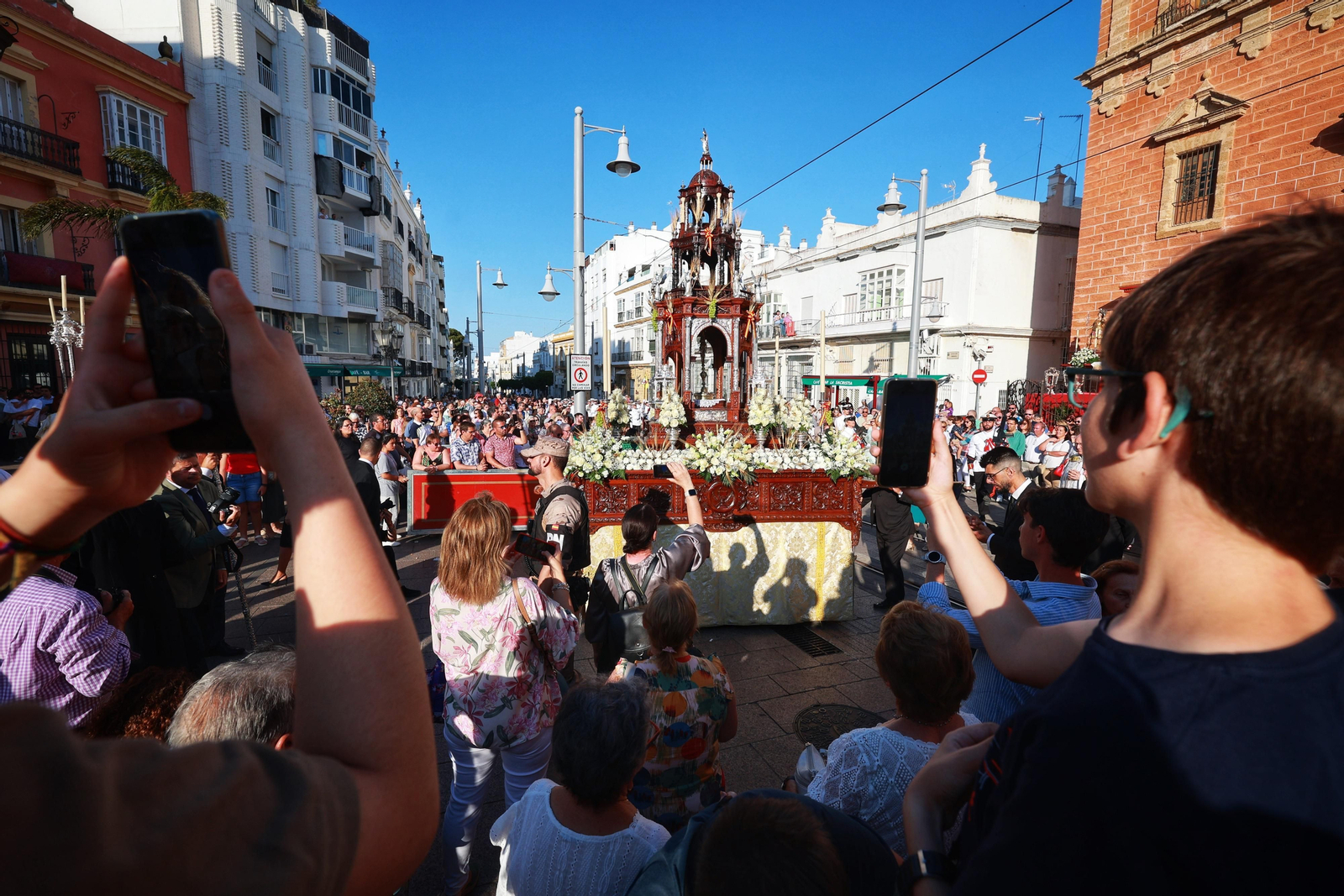 Las imágenes de la procesión del Corpus en San Fernando