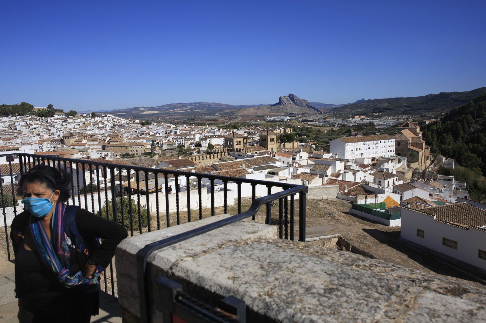 Así vive la comarca de Antequera su primer día de confinamiento perimetral, en fotos