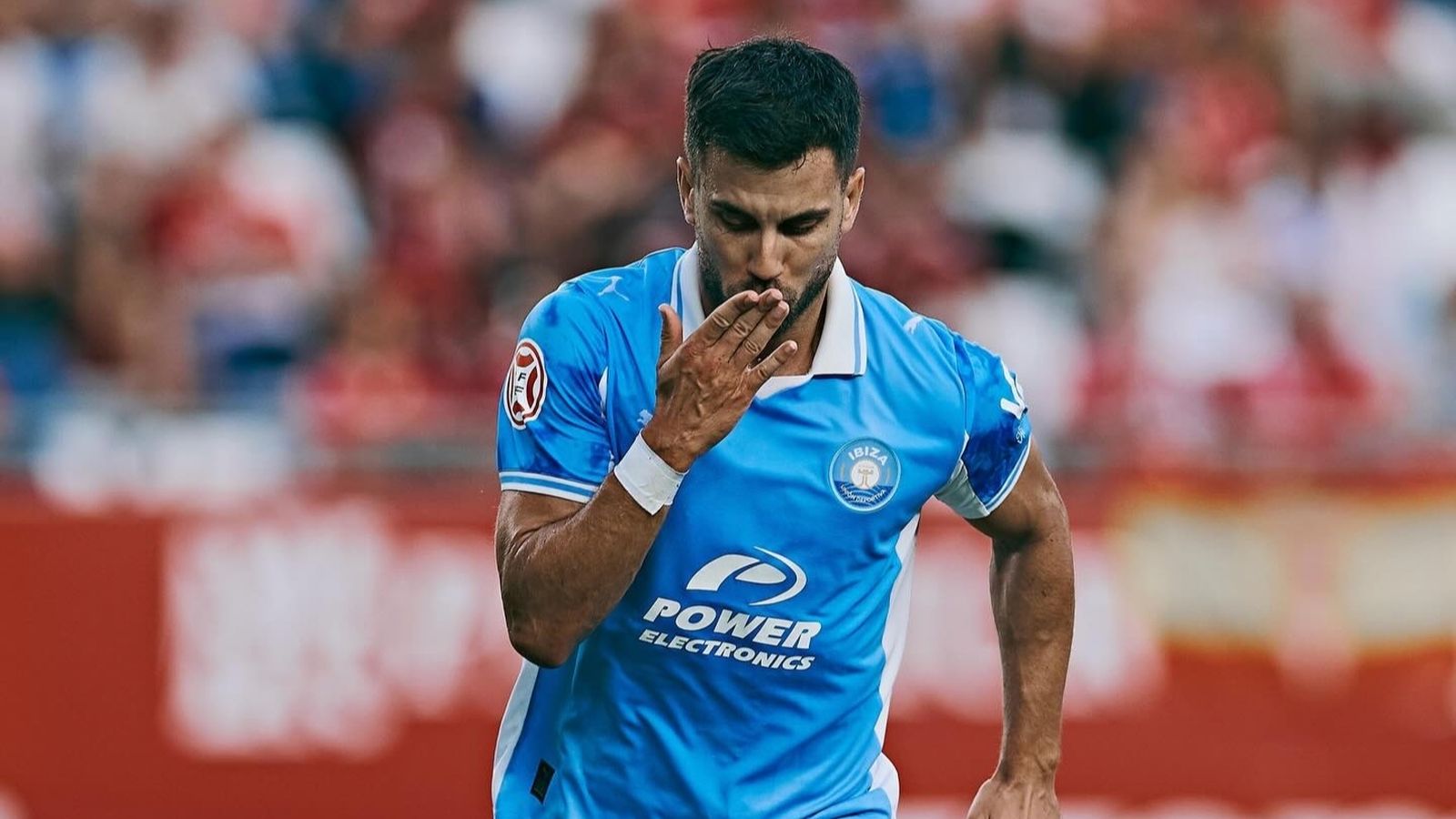 Fede Vico, en un partido con el Ibiza.