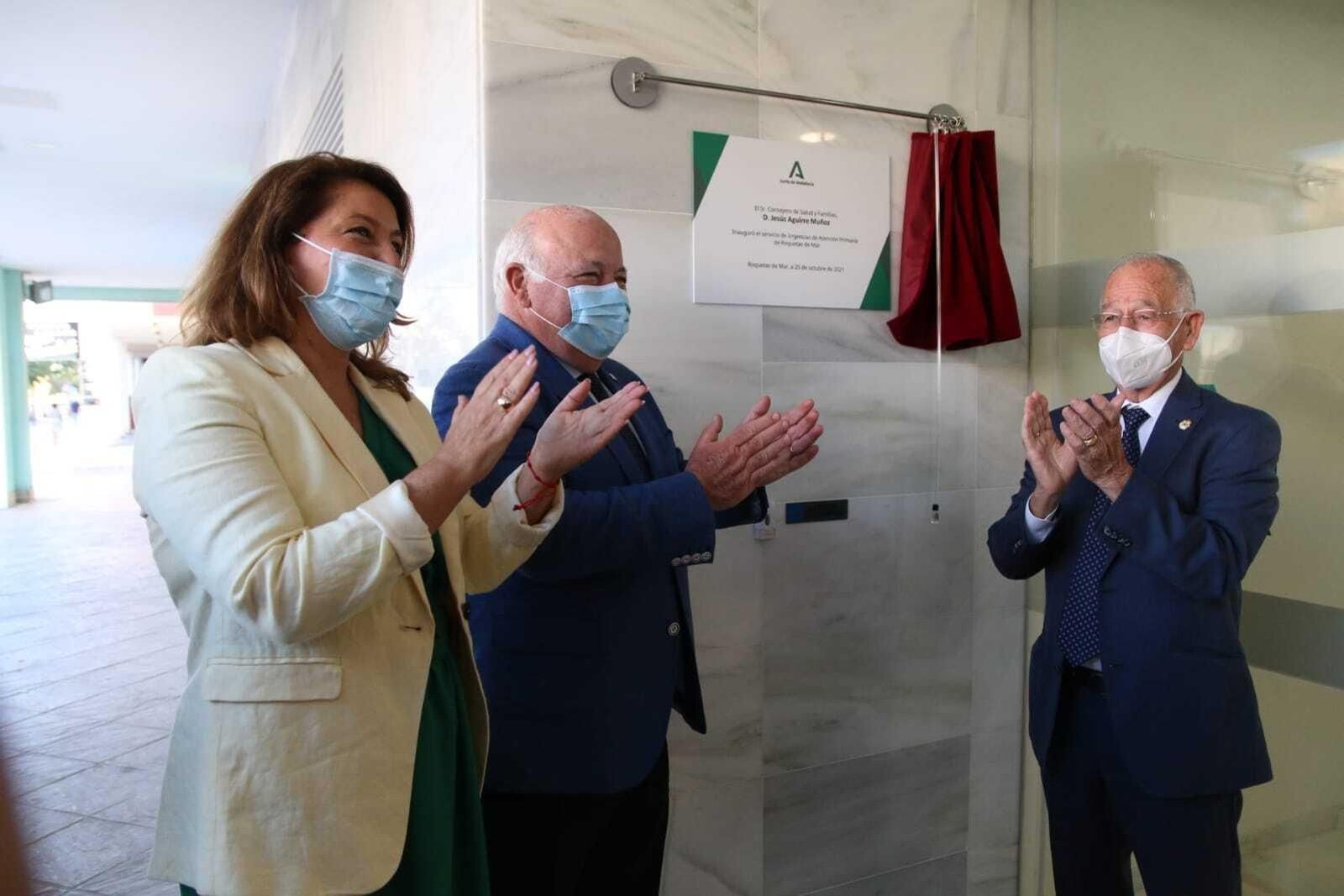 Carmen Crespo, Jesús Aguirre y Gabriel Amat inauguran las Urgencias de Roquetas.