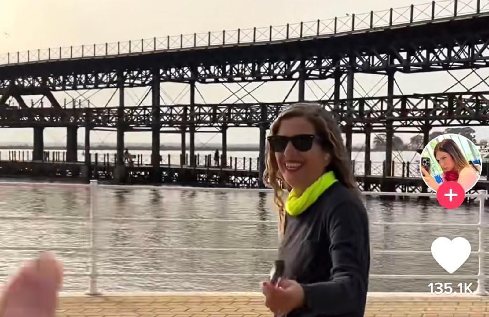 El conocido "influencer" que ha estado repartiendo regalos por Huelva con un reto viral de Tik Tok