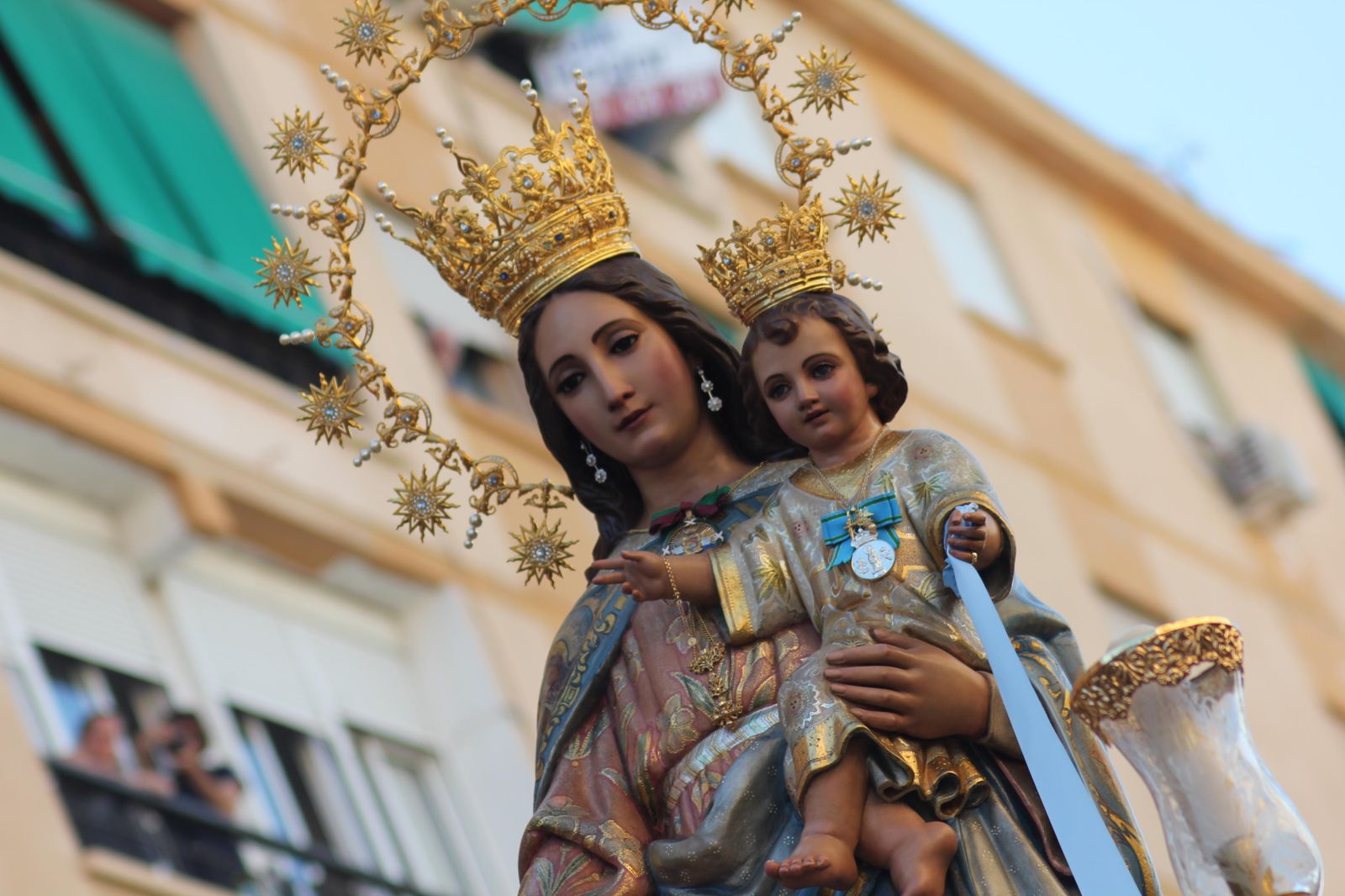 Diez historias, un sólo vértice