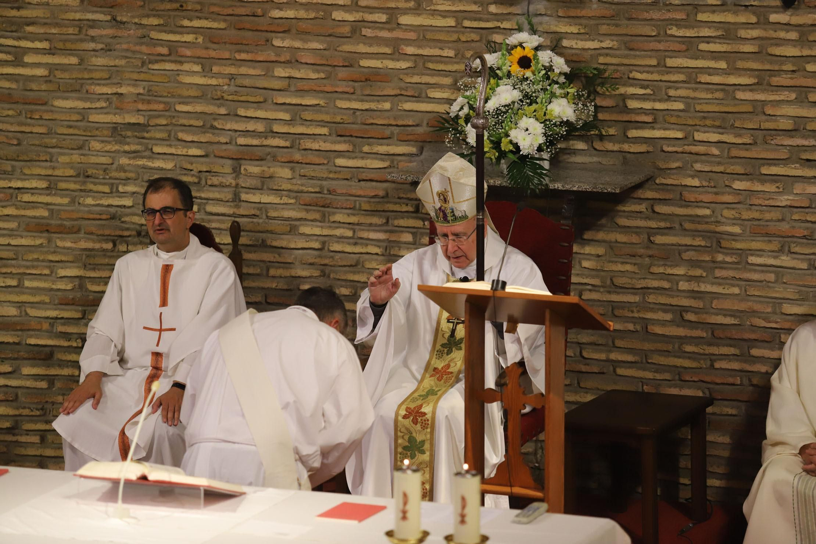 Imágenes de la Misa despedida de la Comunidad de los Jesuitas de Huelva