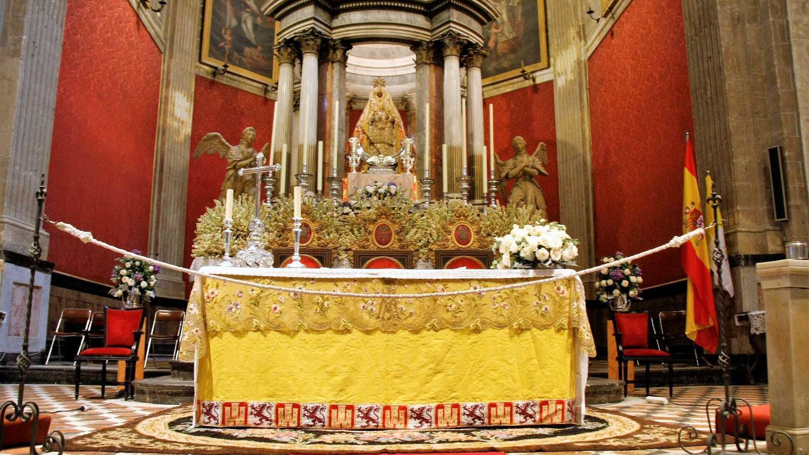 La Virgen de los Milagros volverá a permanecer en su templo durante la festividad.