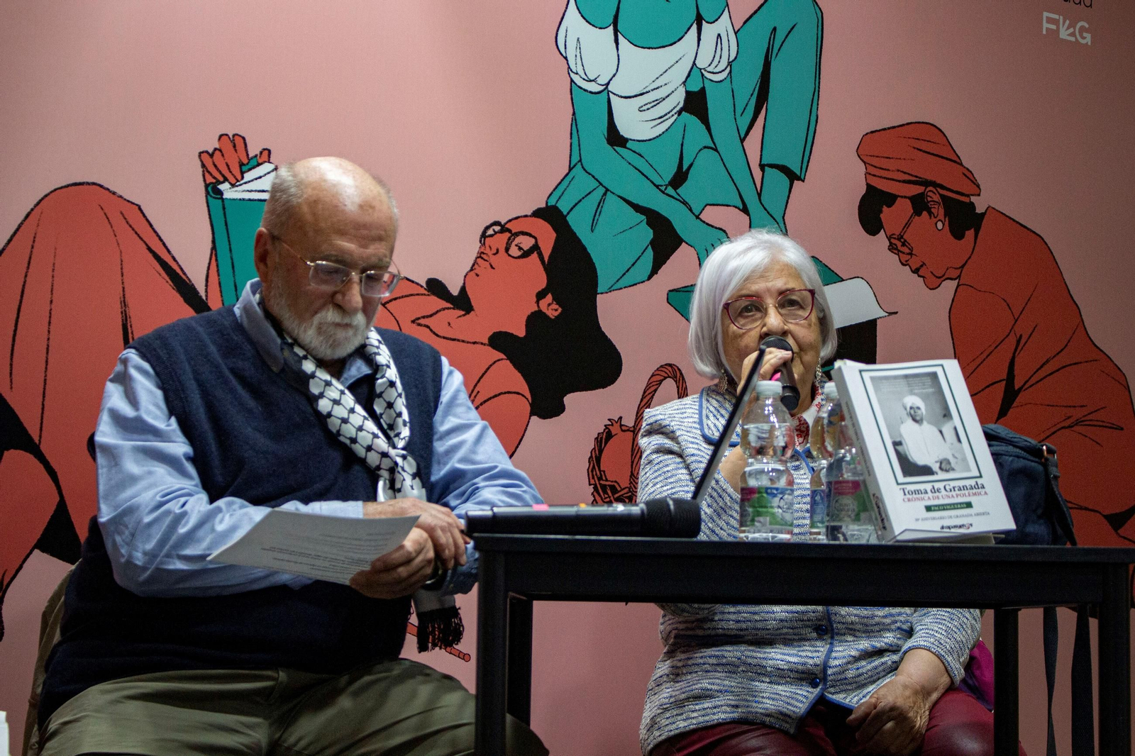 Paco Vigueras presenta 'Toma de Granada: crónica de una polémica' en la Feria del Libro de Granada