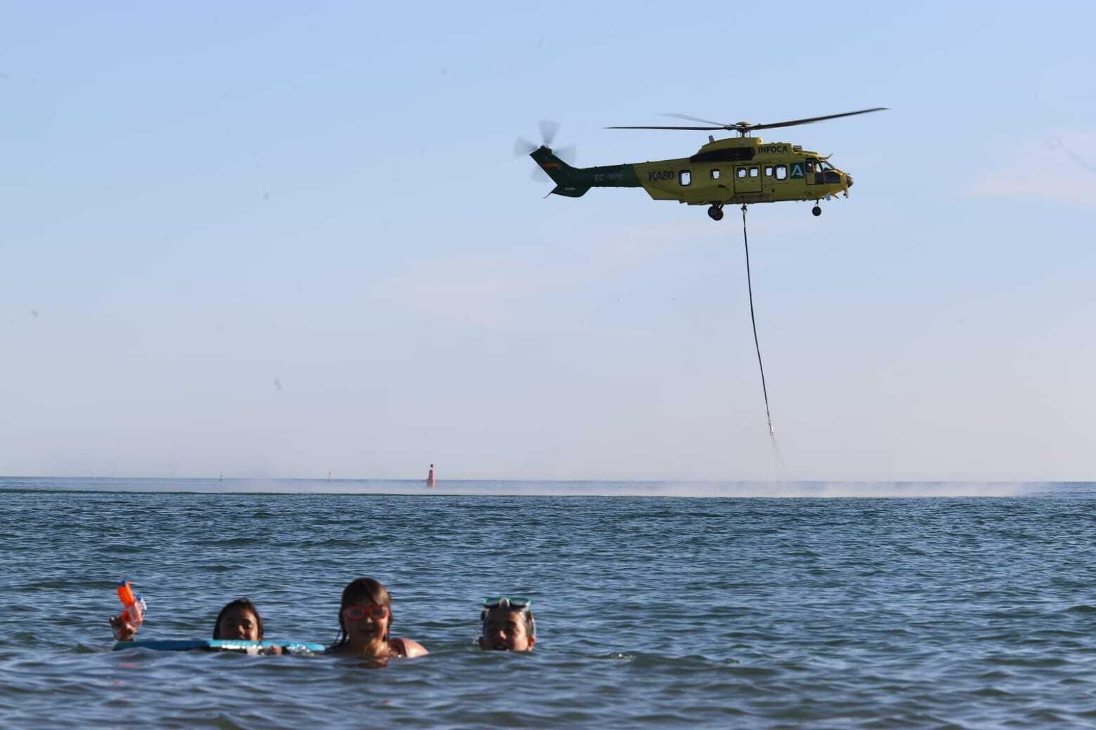 Fuego en la laguna del Portil: las imágenes del incendio
