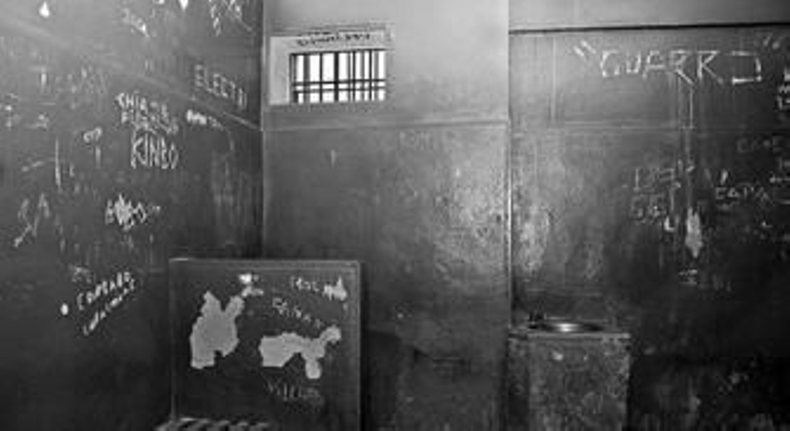 Aspecto que presentan los calabozos de los juzgados de Sevilla.