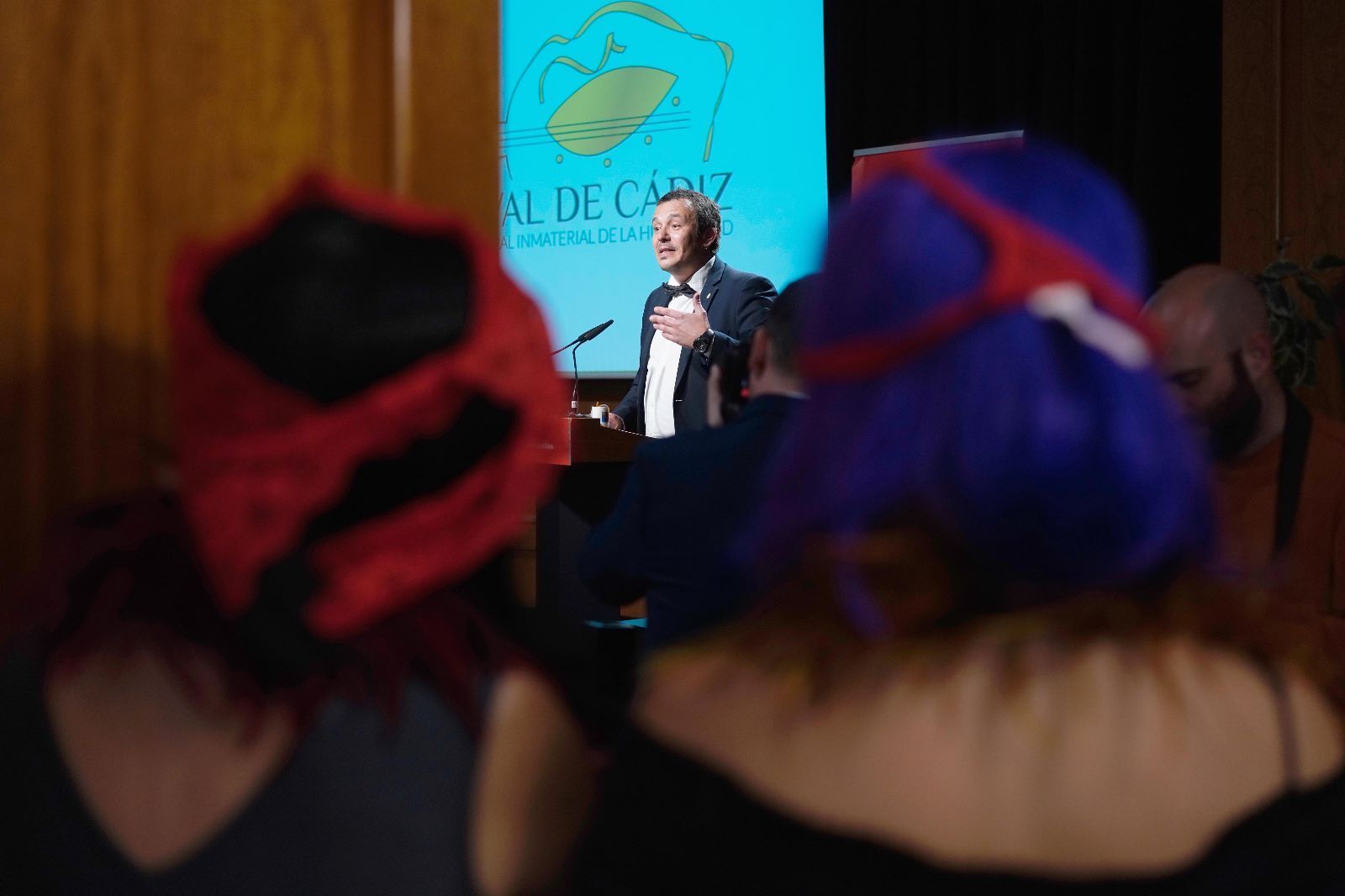 Las imágenes de la presentación de la candidatura del Carnaval de Cádiz a Patrimonio Cultural Inmaterial de la Humanidad.