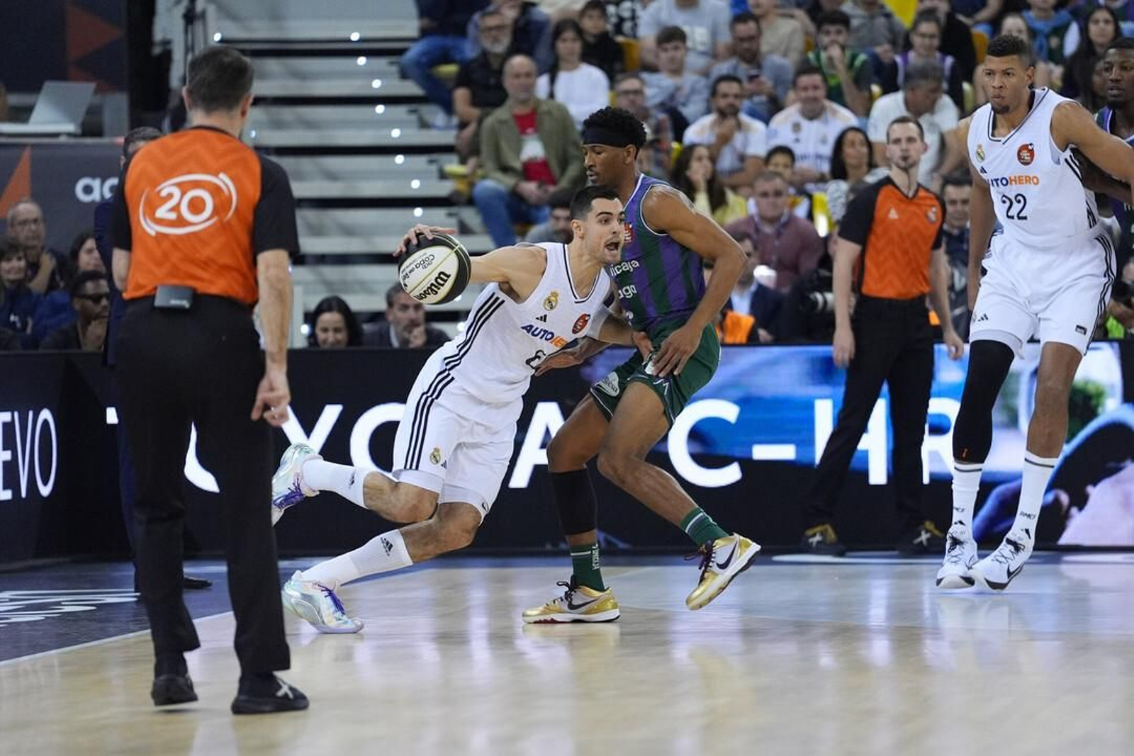 El Unicaja, campeón de Copa: Todas las imágenes del partido, la fiesta y la llegada a Málaga