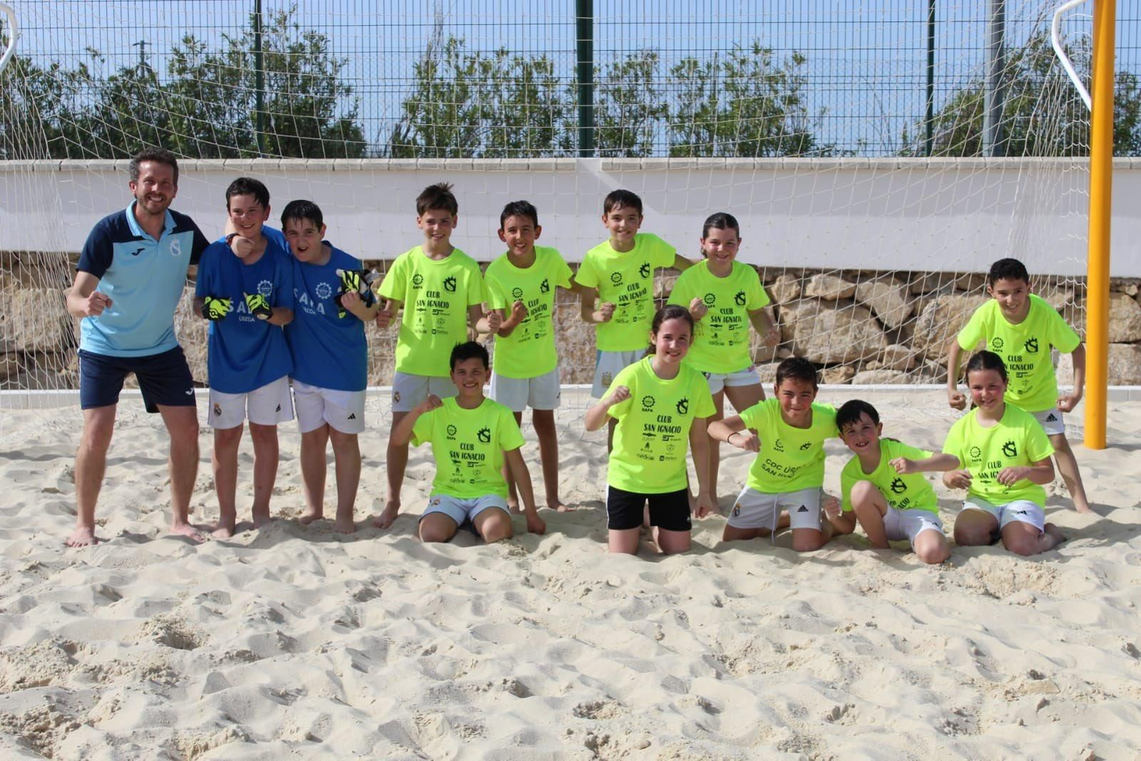 En imágenes: el Linares Deportivo triunfa en las Copas Provinciales de fútbol playa infantil, alevín y benjamín