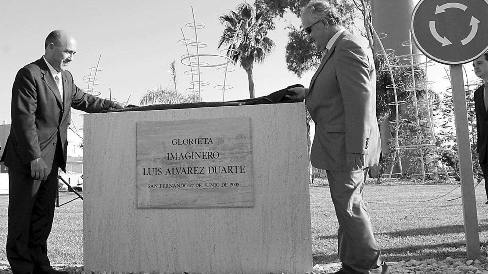 Inauguración de la rotonda Imaginero Luis Álvarez Duarte.
