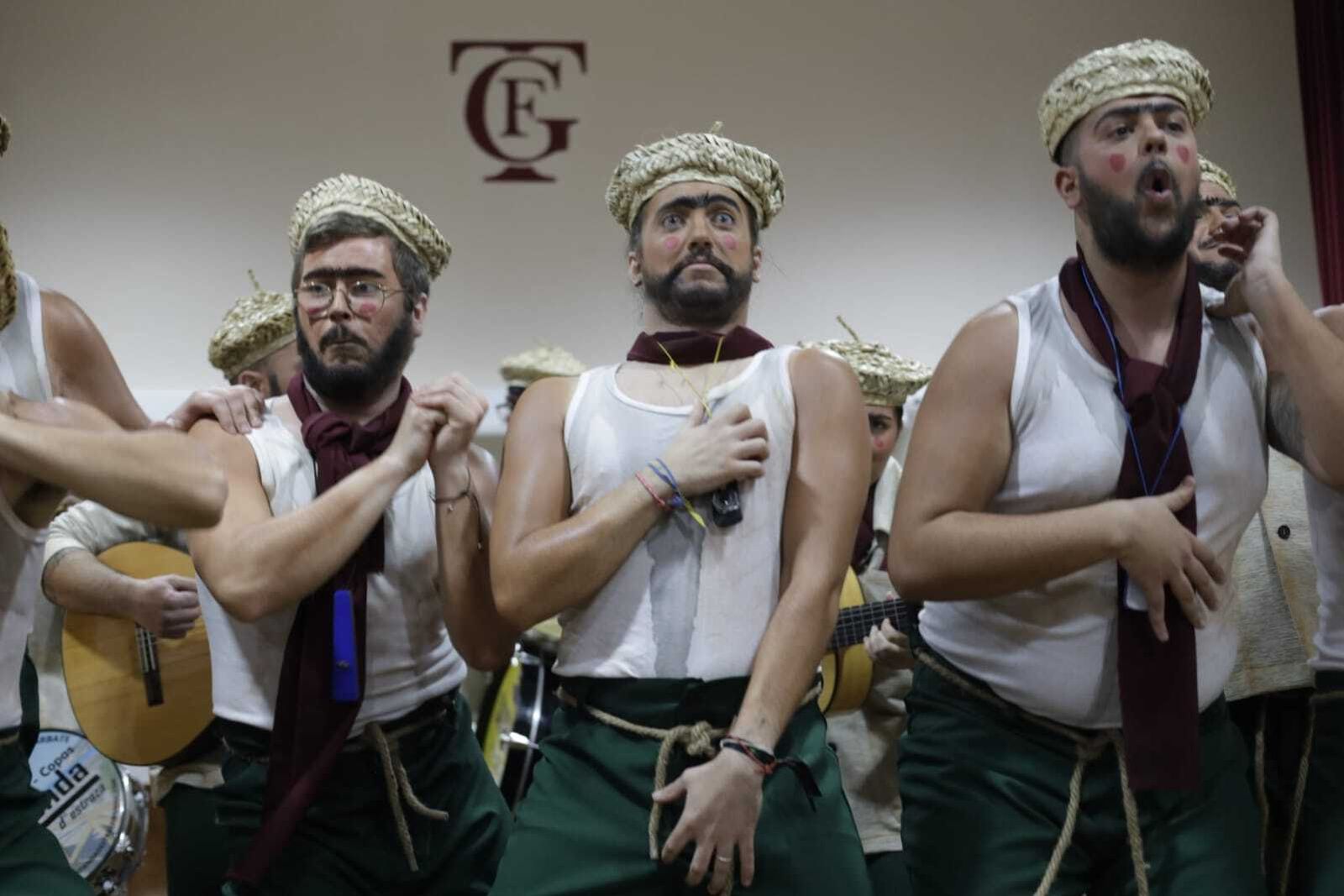 Chirigota 'Çembrando coplâ (la comparça er pueblo)