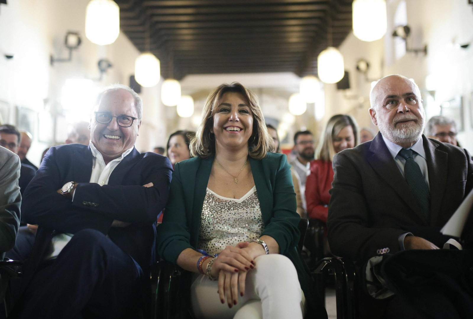 Susana Díaz, flanqueada por Juan Cornejo y Gregorio Cámara Susana Díaz, flanqueada por Juan Cornejo y Gregorio Cámara