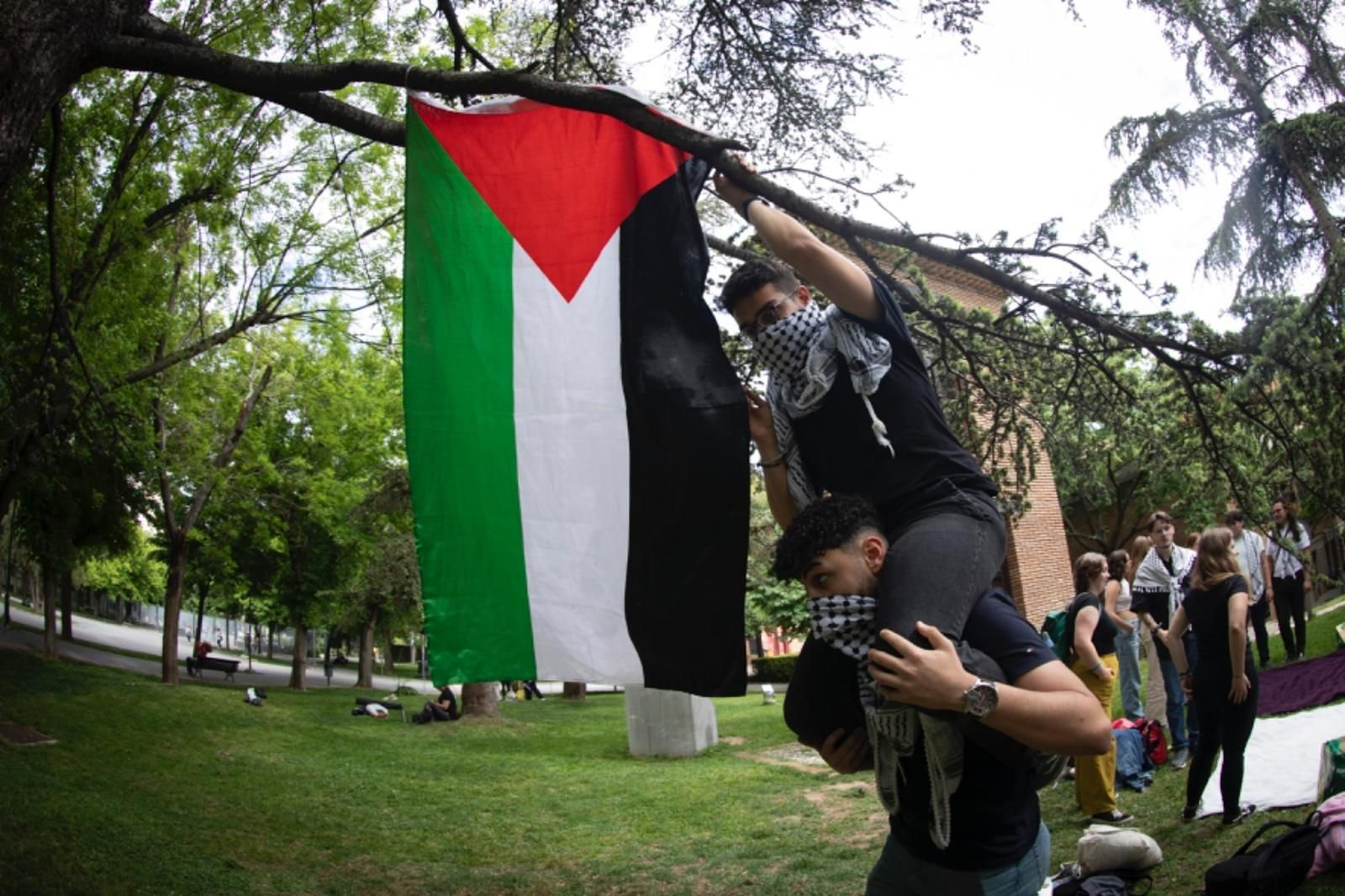 Los estudiantes de Granada se preparan para una acampada solidaria por Palestina