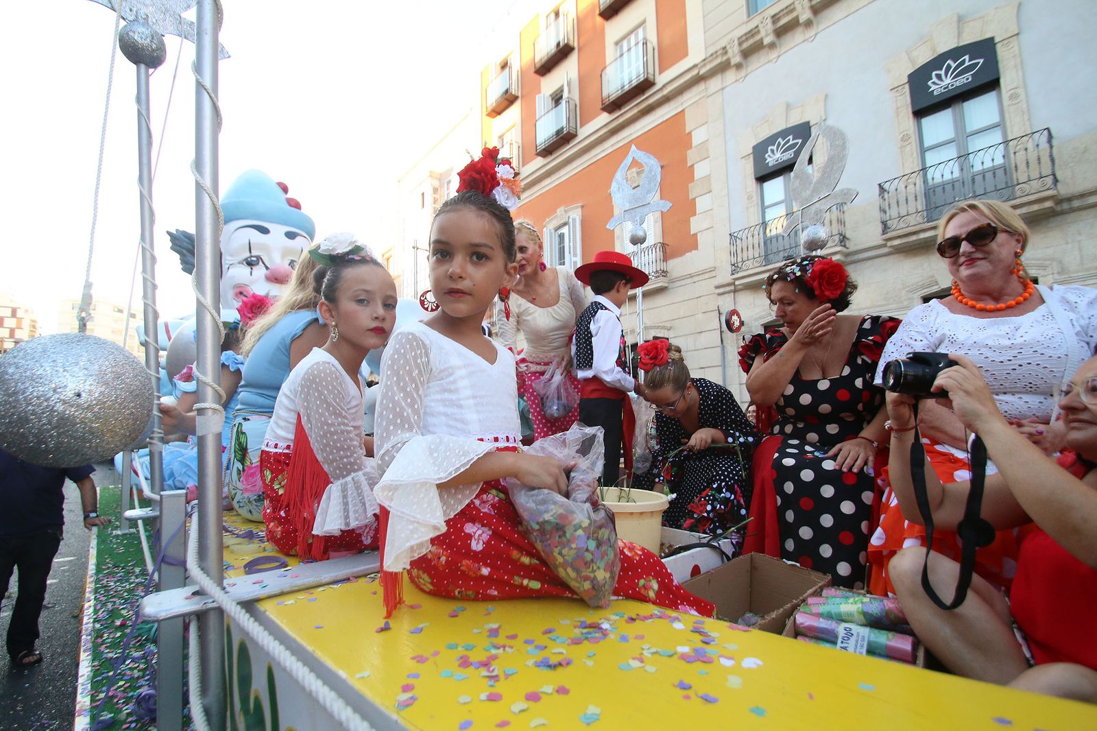 Fotogalería de la Batalla de Flores. Feria de Almería 2019