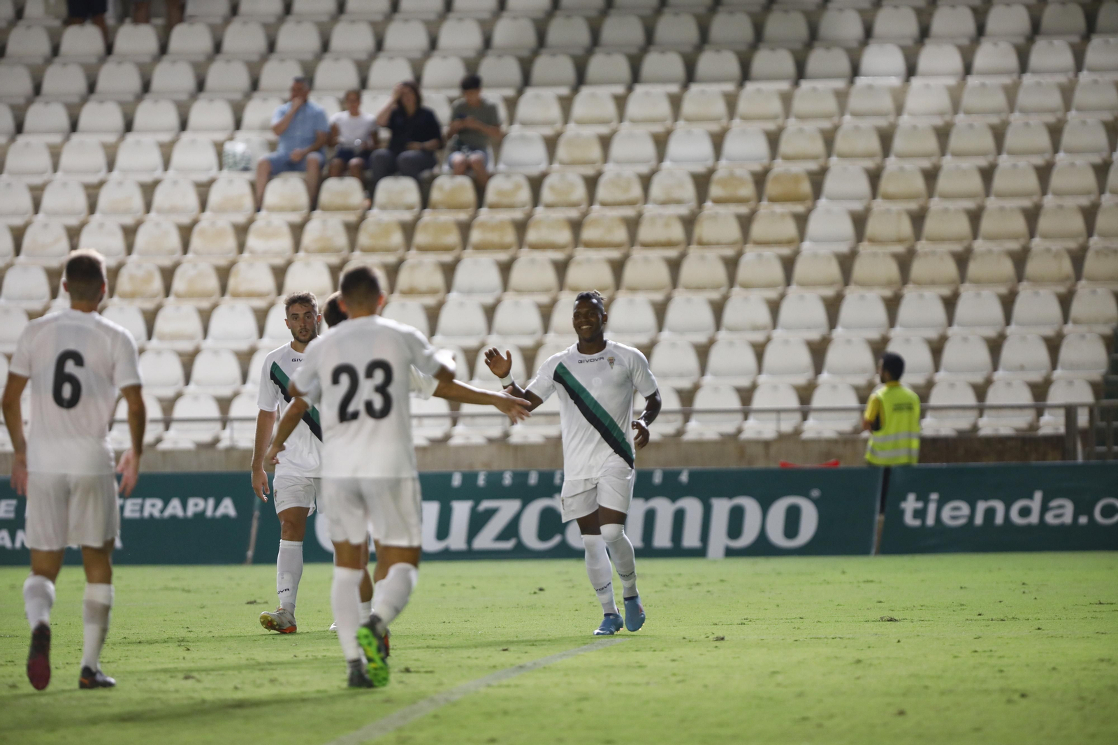 Las imágenes de la victoria del Córdoba CF ante el Mérida