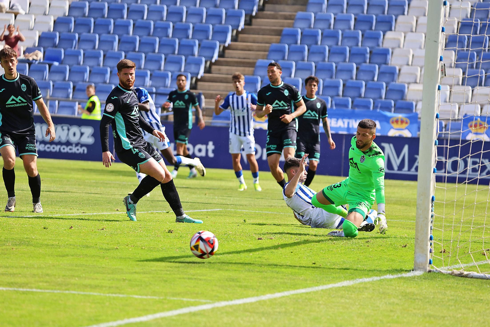 Las imágenes del encuentro entre el Recreativo de Huelva-Atlético Baleares