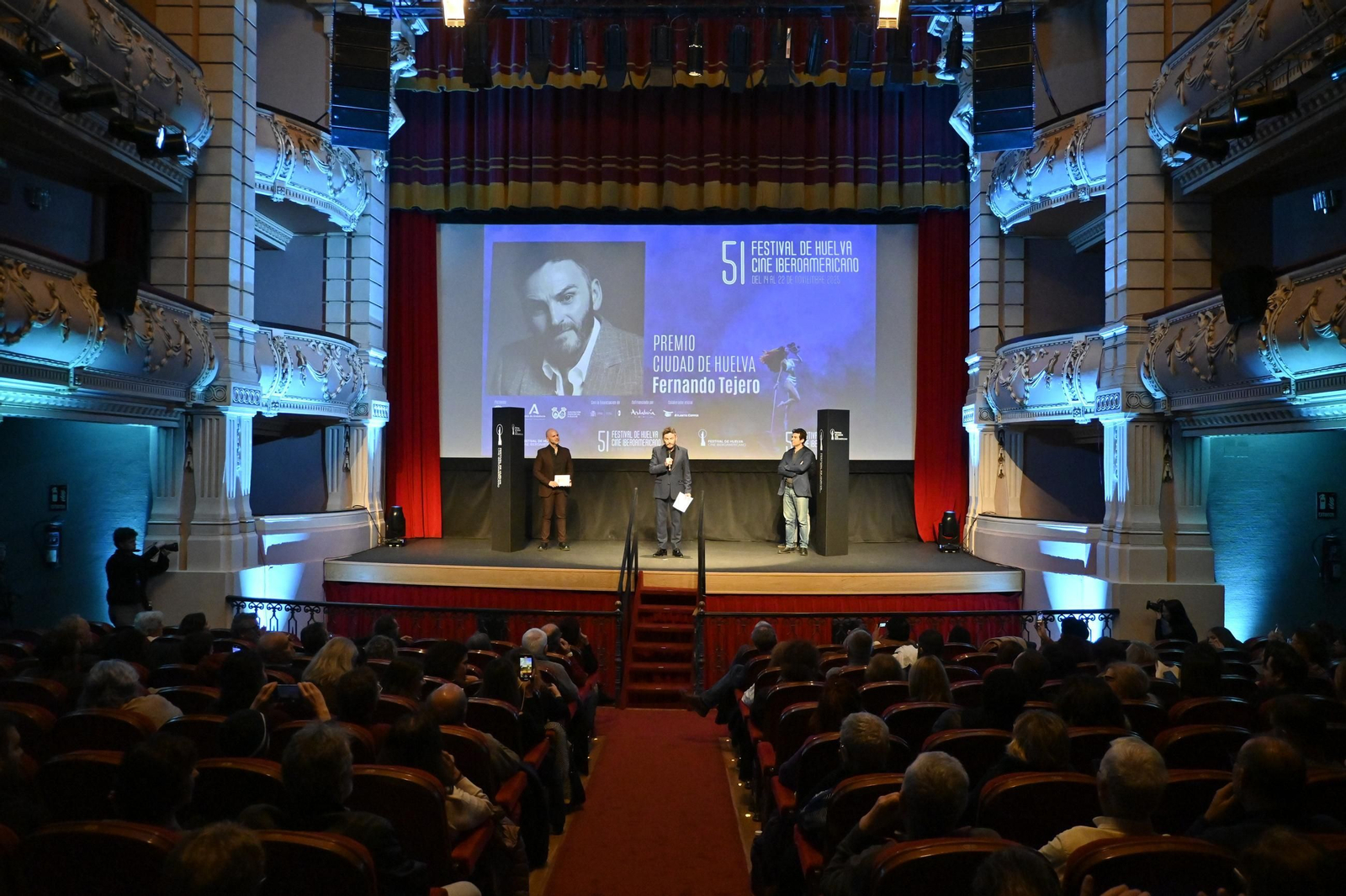 Imágenes del la entrega del Premio Ciudad de Huelva al actor Fernando Tejero