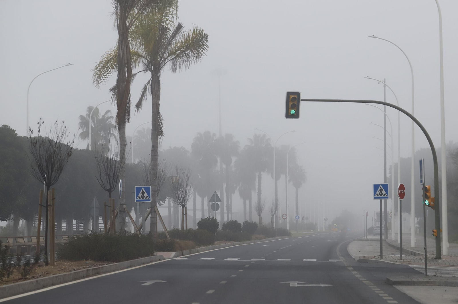 Imágenes de la niebla durante la mañana en Huelva